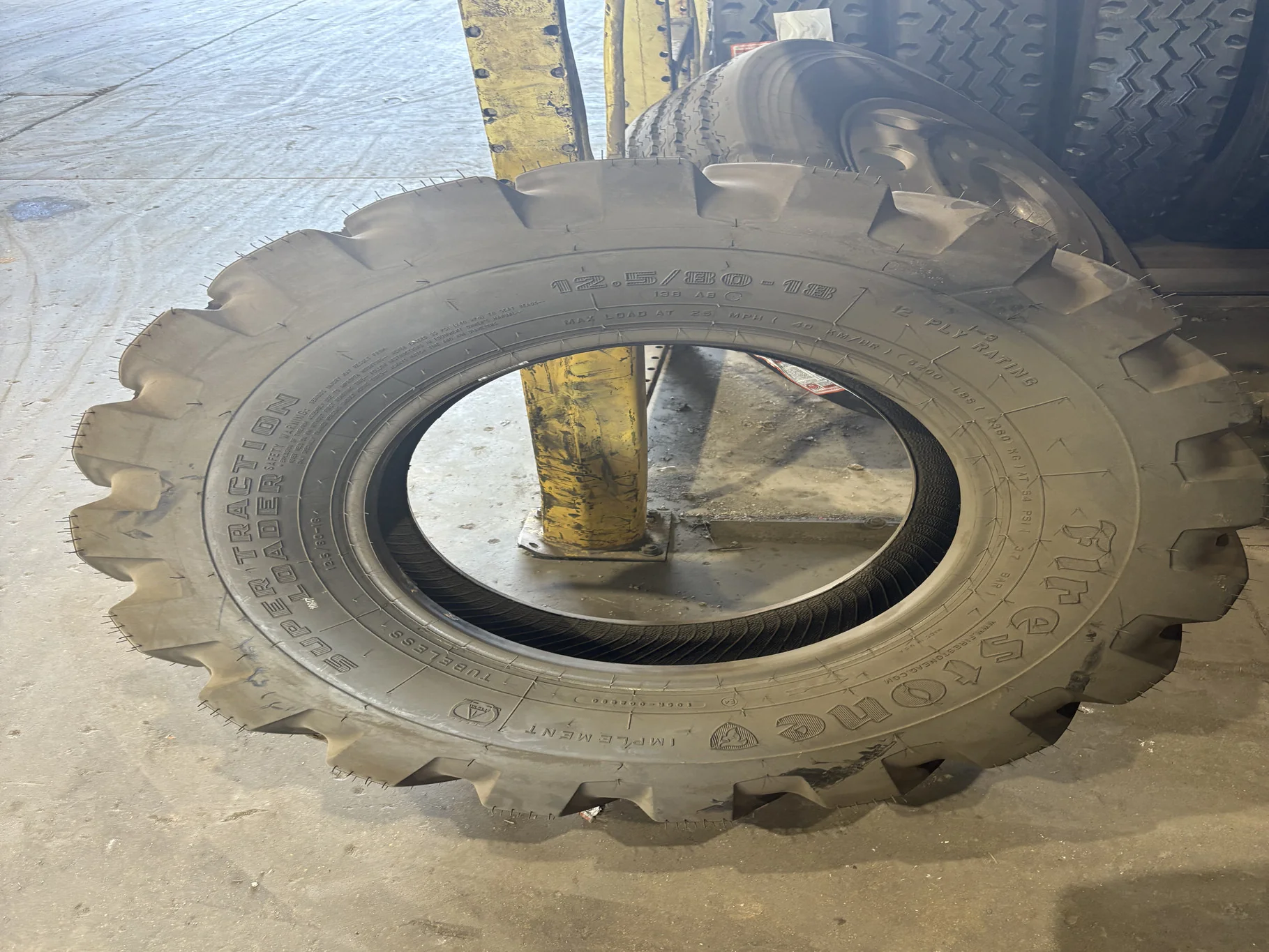 12.5/80-18/12 TAKE-OFF FIRESTONE SUPER TRACTION LOADER I-3 TL 95-100% image 4