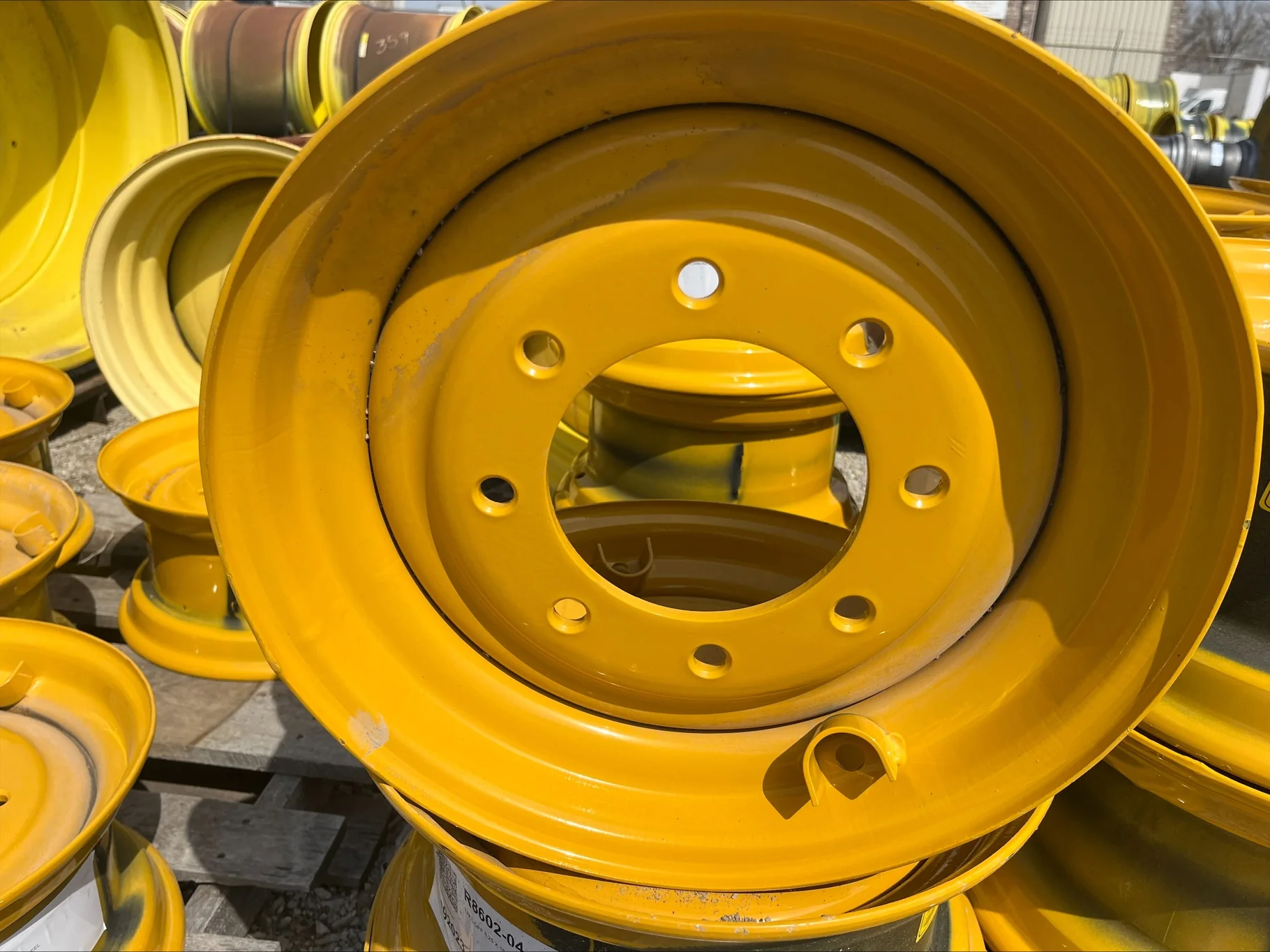 TAKE-OFF 8.25 X 16.5 8-8-6.013-2.65IN IND YELLOW WHEEL