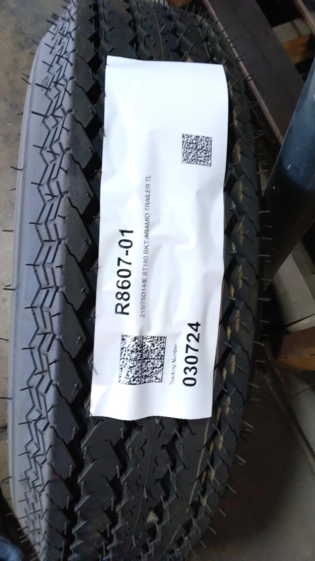 215/75-14/10 BKT ST180 Aramid Belted TL image 3