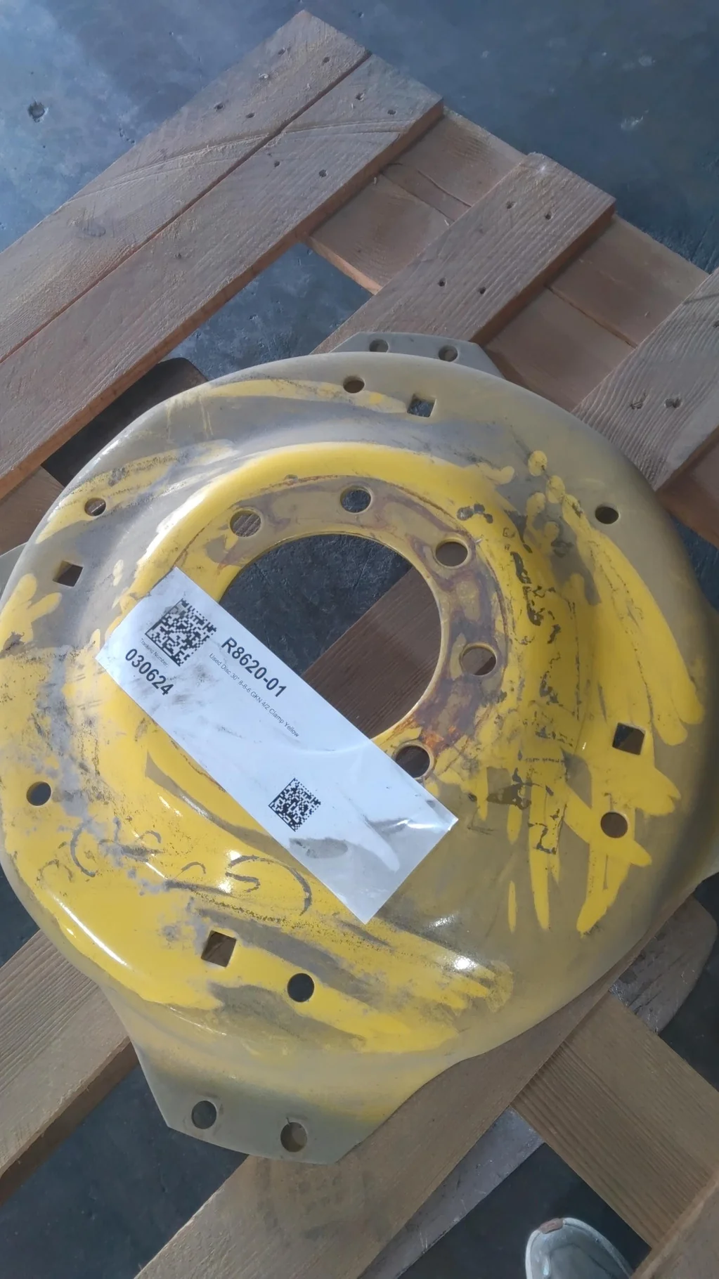 Used Disc 30" 8-8-6 GKN 4/2 Clamp Yellow image 2