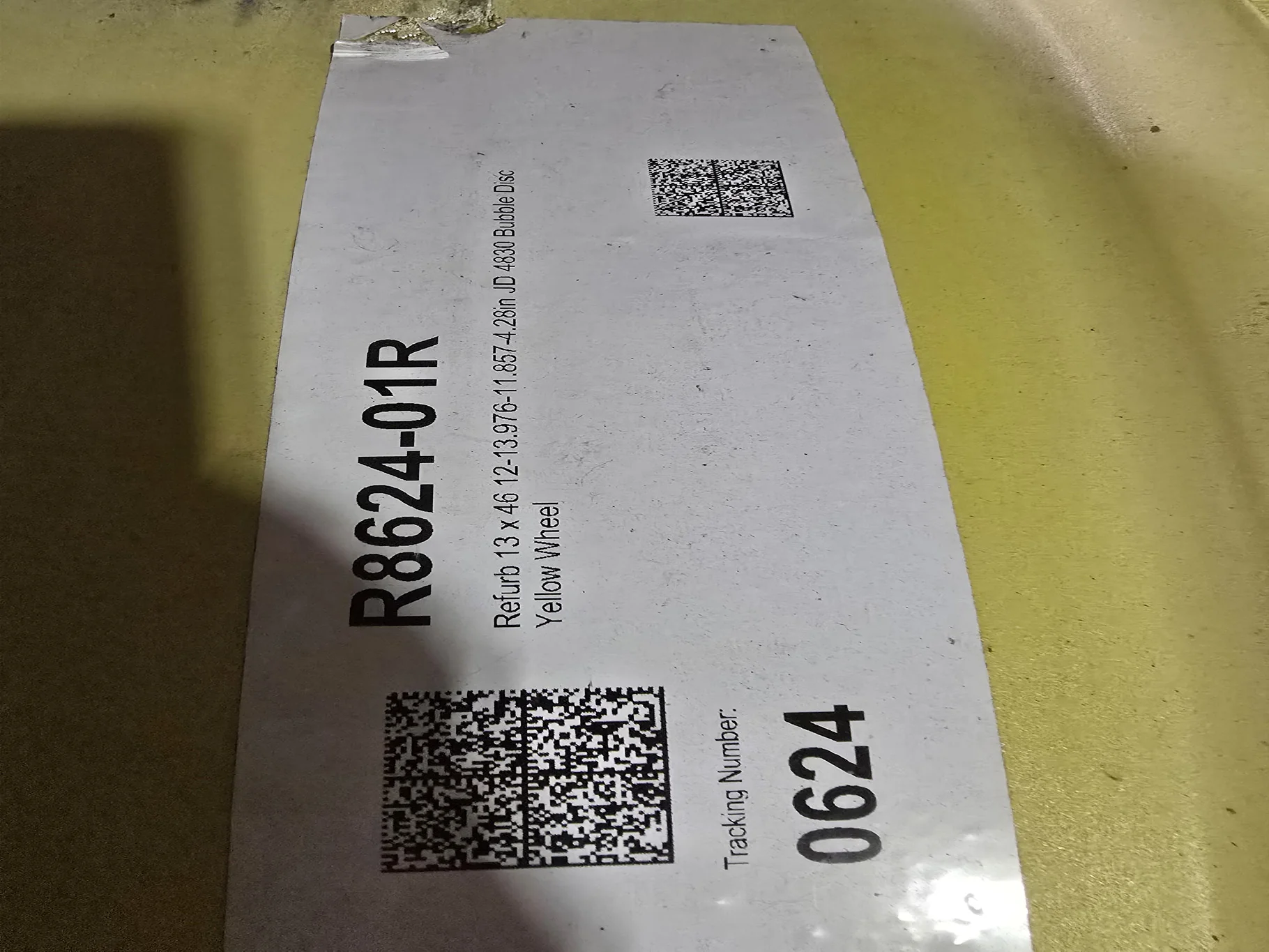 Refurb 13 x 46 12-13.976-11.857-4.28in JD 4830 Bubble Disc Yellow Wheel image 3