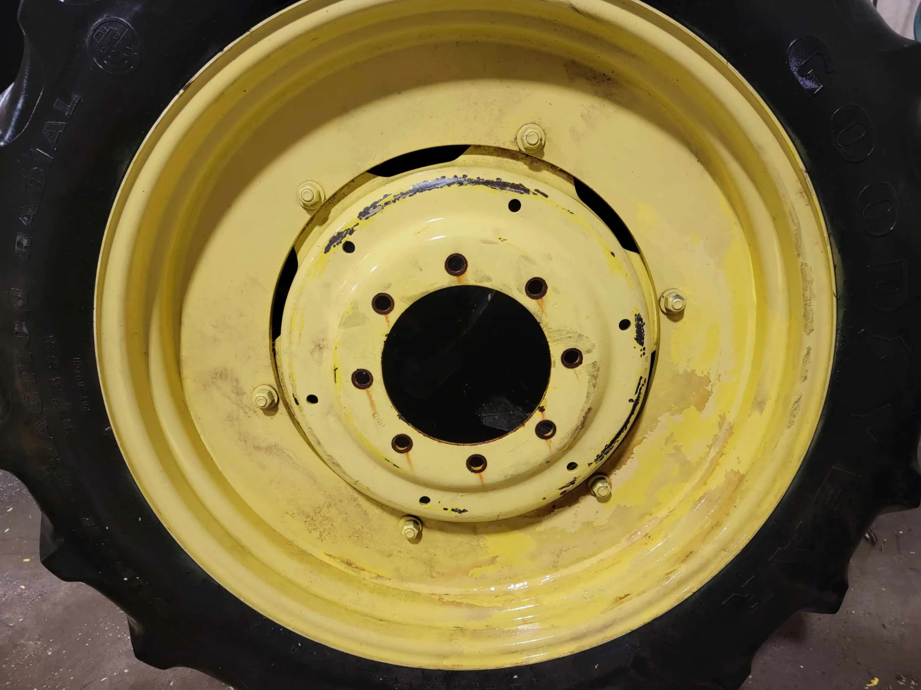 Used 40% 250/95R34 Goodyear DT800 R-1W (119A8) on 10 x 34 John Deere Yellow Straight Plate with 8 B image 2