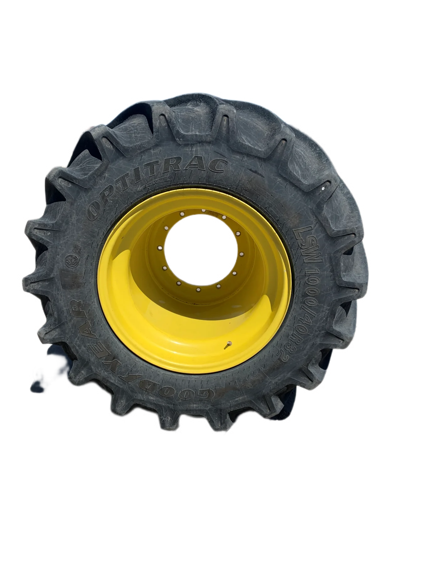 Used 85% LSW 1000/40R32 Goodyear Optitrac (167D) mounted on 27 x 32 JD Yellow 12 Bolt Single P image 2