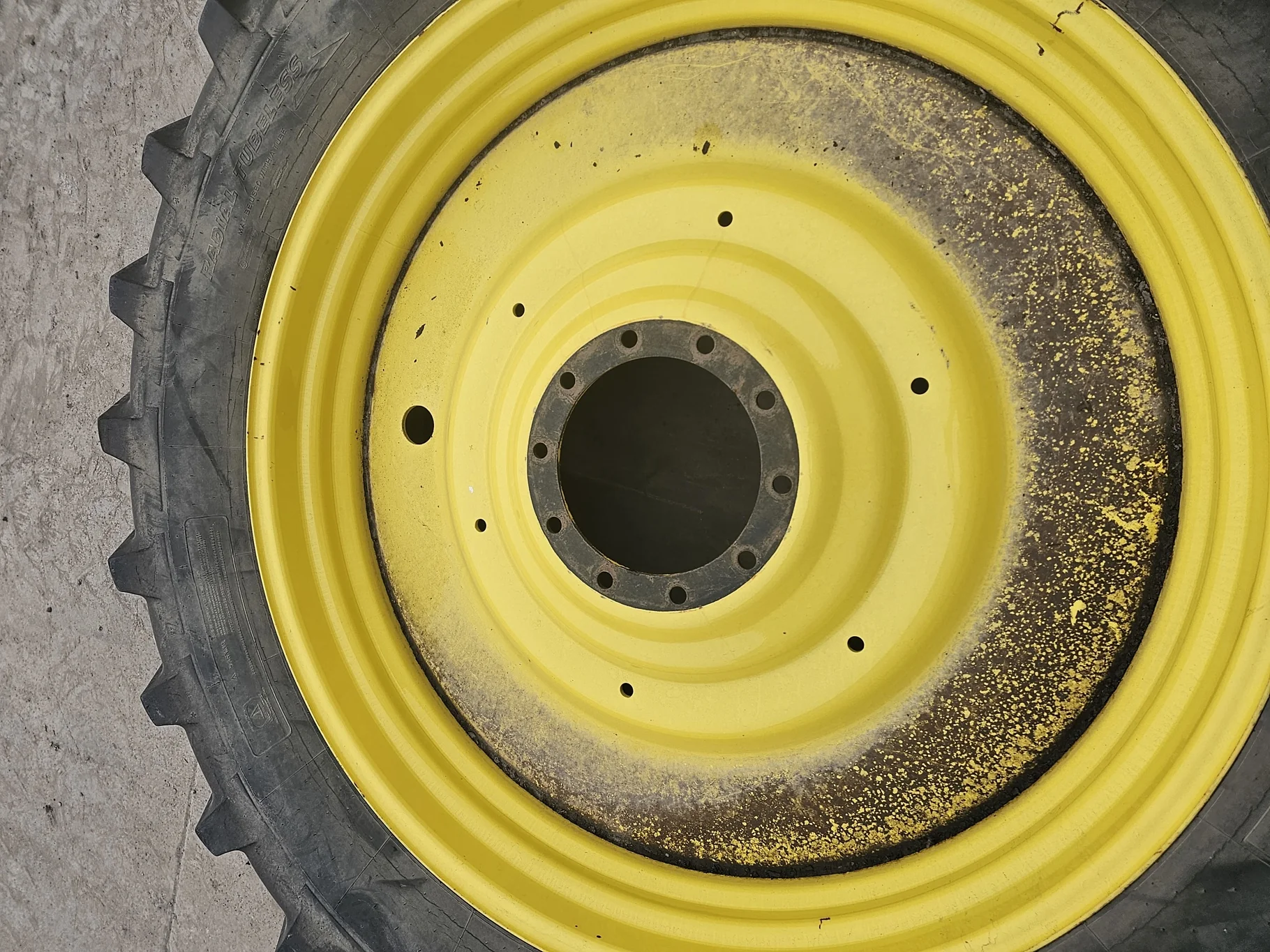 Used 55% 480/80R50 (18.4R50) Michelin AgriBib  R-1W (159A8/159B) TL on a 15 x 50 JD Yellow 10 image 6