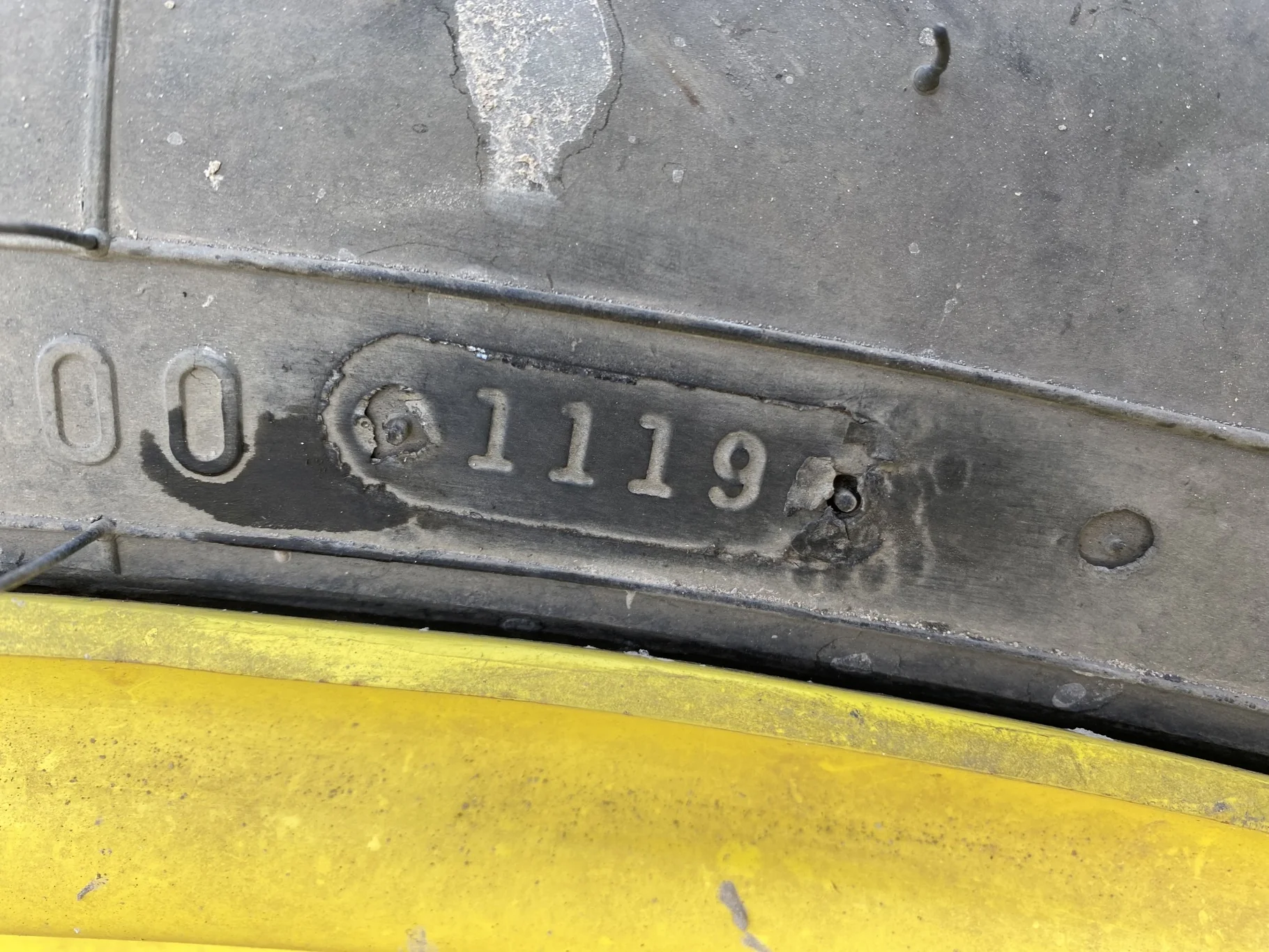 Used 75% 420/80R46 Firestone Radial All Traction 23 on JD Yellow 13 x 46 Stub Disc ( No Center image 7