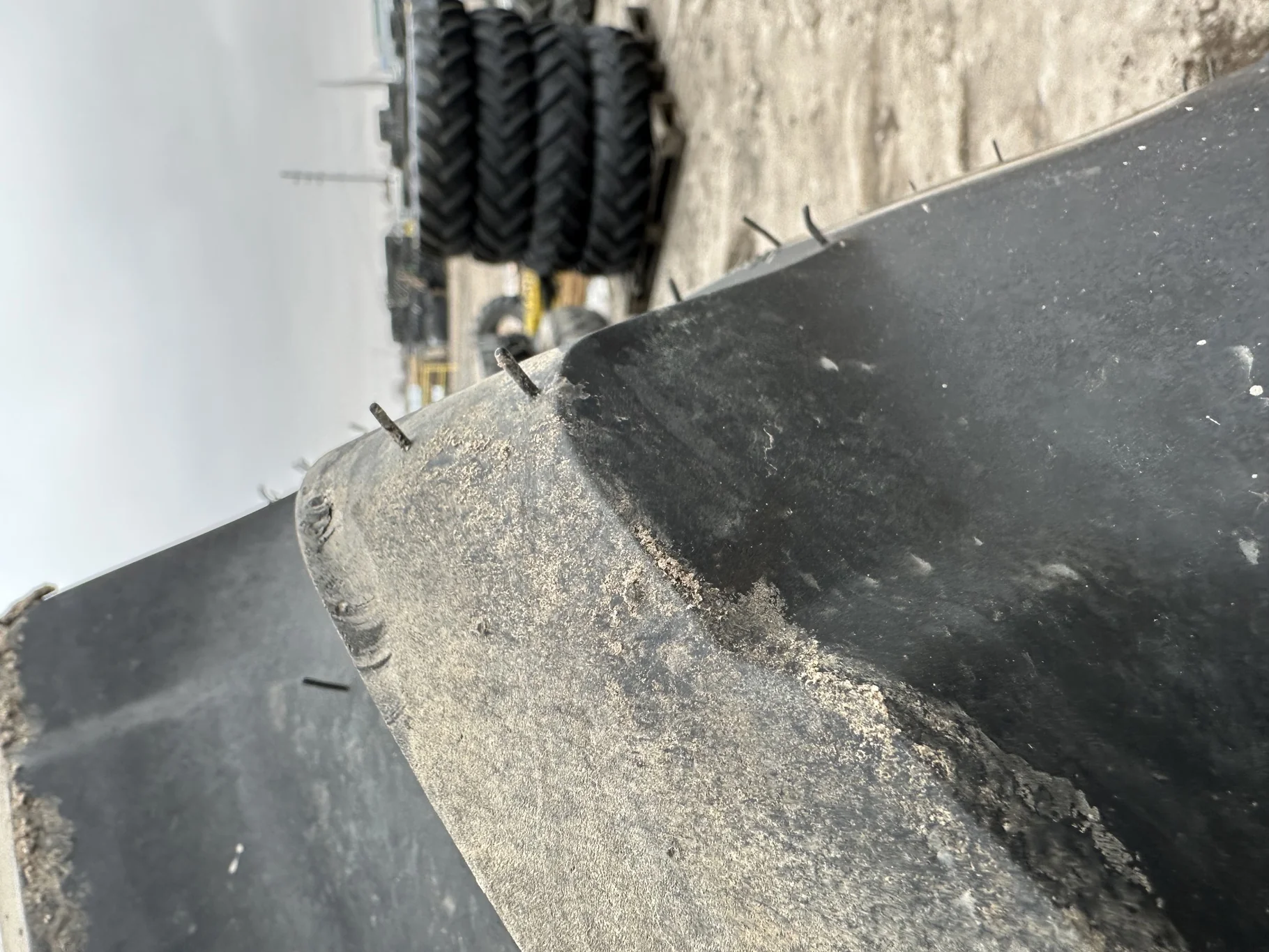 USED 95% 520/85R42 (20.8R42) Michelin AgriBib 2 R-1W (162A8/162B) TL on a 18 X 42 Case Silver 16 Bo image 5