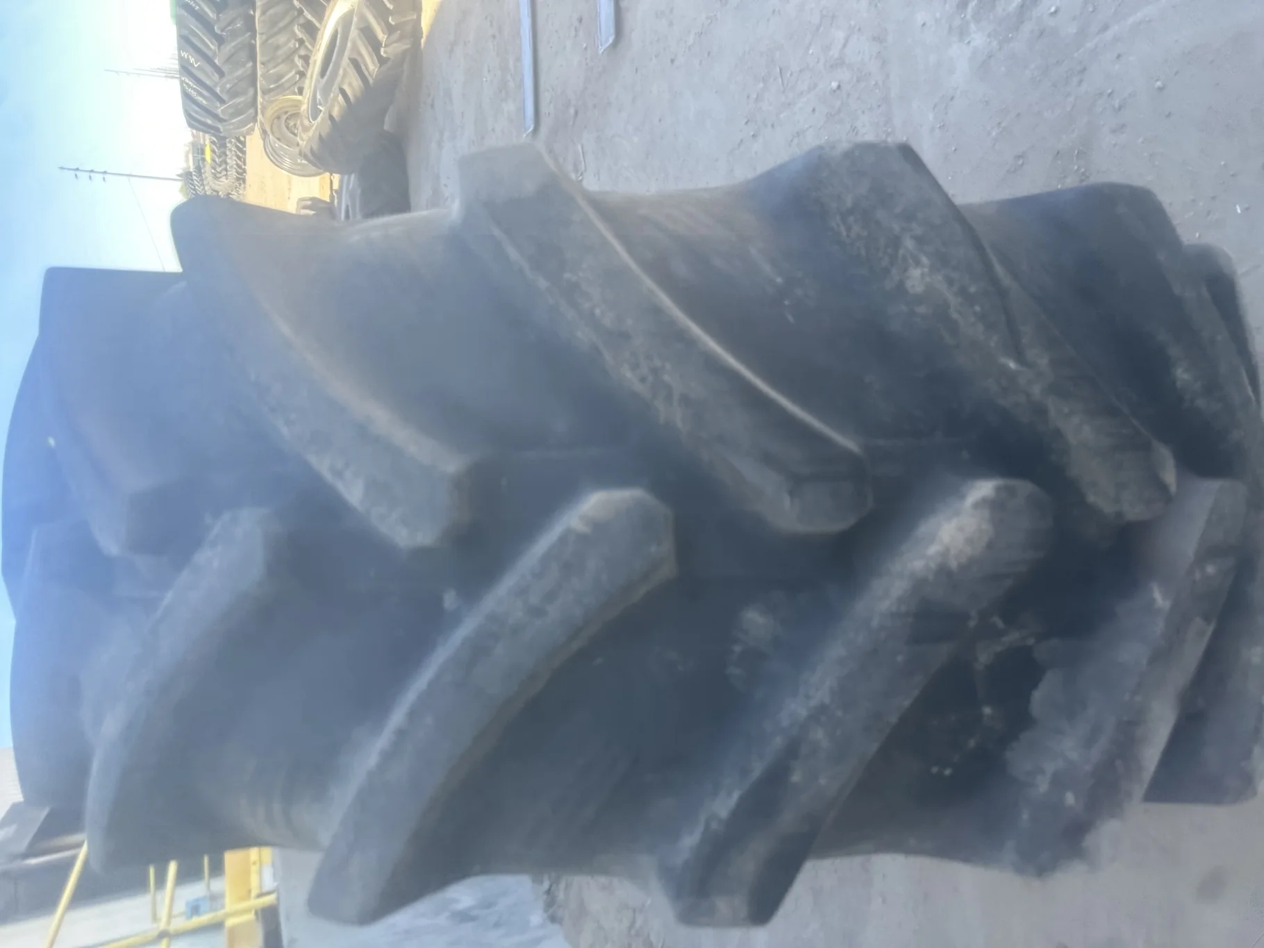 USED 85% 600/70R30 Carlisle FSTR R1-W(156B) TL on a 20 X 30 John Deere Yellow Waffle Wheel (3 Bolt) image 4