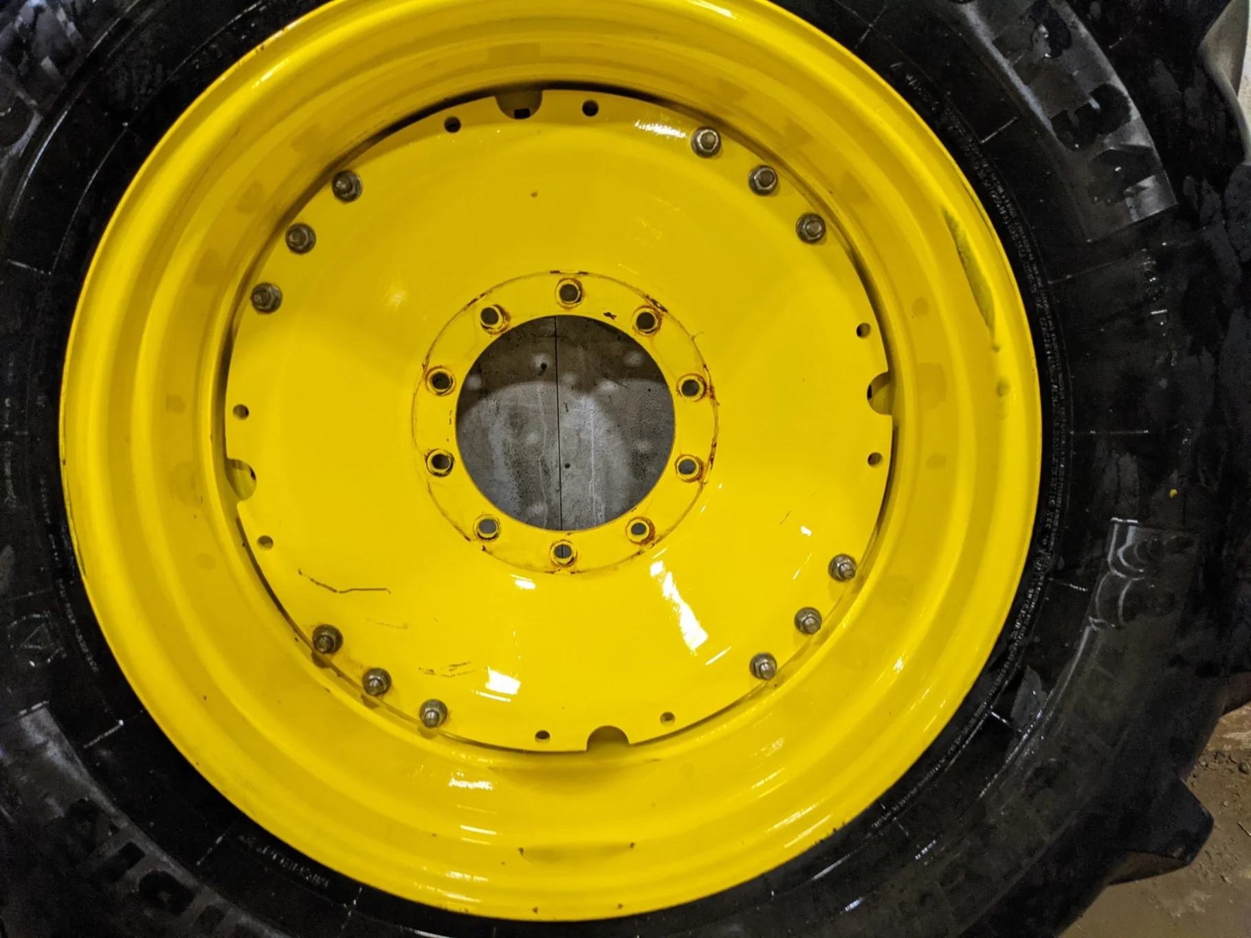 Used 480/70R34 Michelin Omnibib 70% On 15 x 34 3B 24-29.25 (9.375" BS) Yellow Waffle Wheel w/ Disc image 2