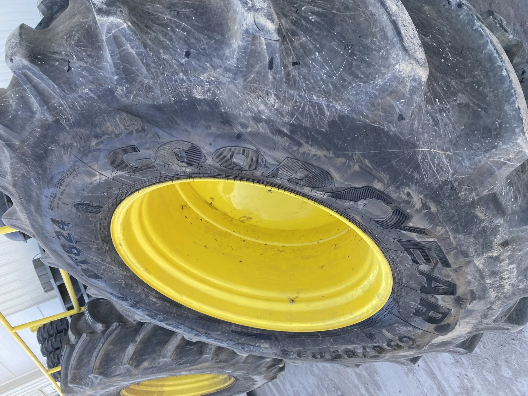 Used 650/85R38 173D Goodyear Optitrac R-1W TL 90% On 23 x 38 10 Bolt Dolly Dual Wheel Yellow