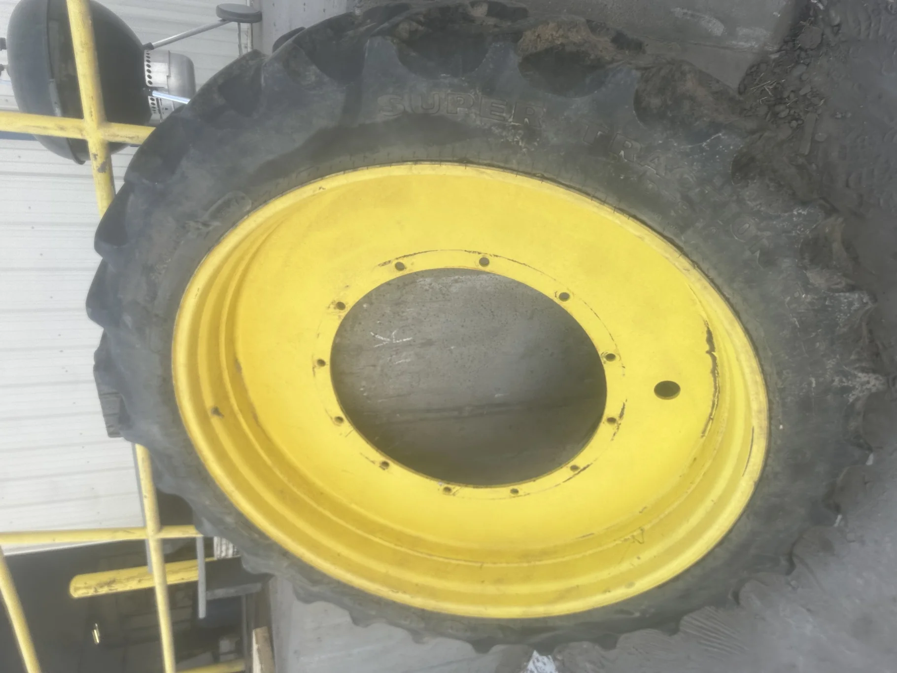 Used 50% 320/90R54 Goodyear on a 10 x 54 Yellow 12 Bolt (.937) Stub Disc (12-32.047-30.09)