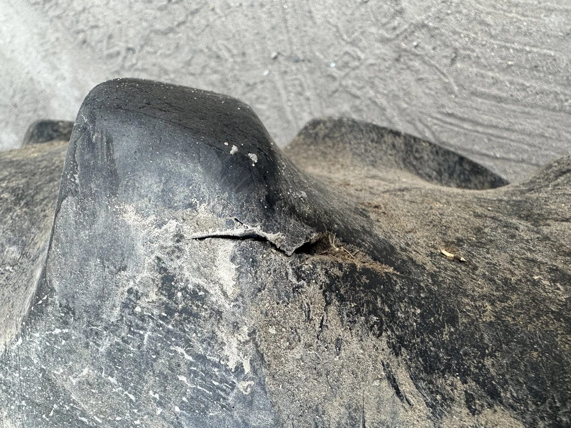 Used 50% 320/90R54 Goodyear on a 10 x 54 Yellow 12 Bolt (.937) Stub Disc (12-32.047-30.09) image 7