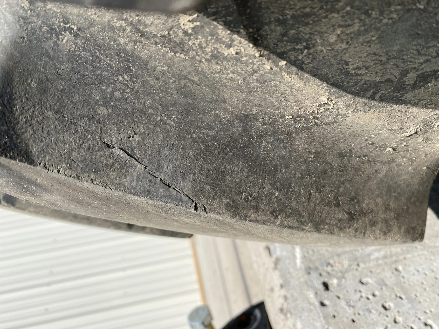 Used 90 480/80R50 Firestone Radial Deep Tread 23 R-1W (159B) TL on a 15 x 50 JD Yellow 10 Bol image 6