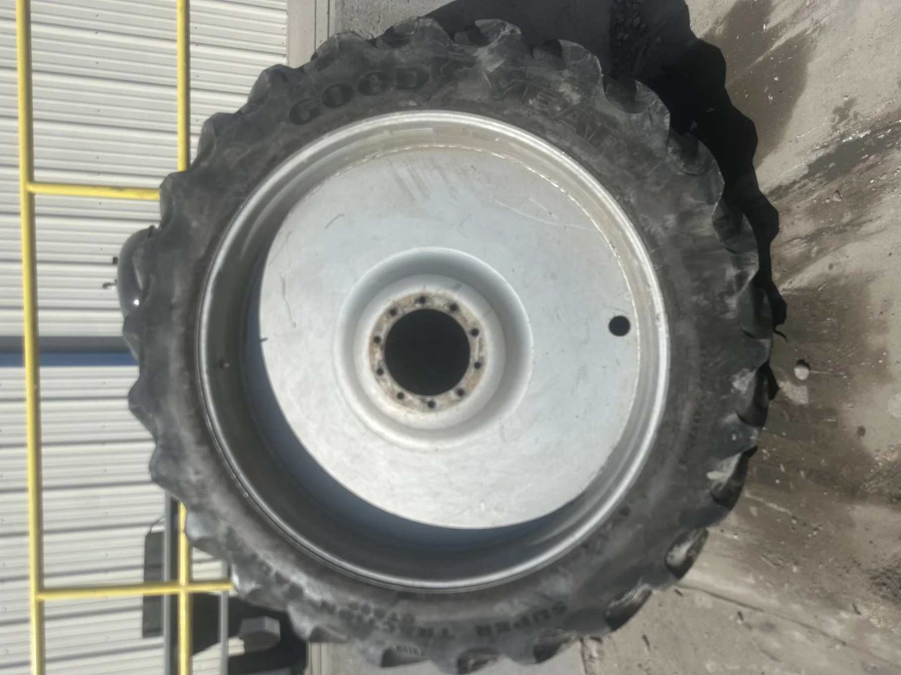 Used 95% 380/90R54 Goodyear Super Traction Radial (152D) R-1W TL on a 12 x 54 Case Silver 10 Bolt D image 2