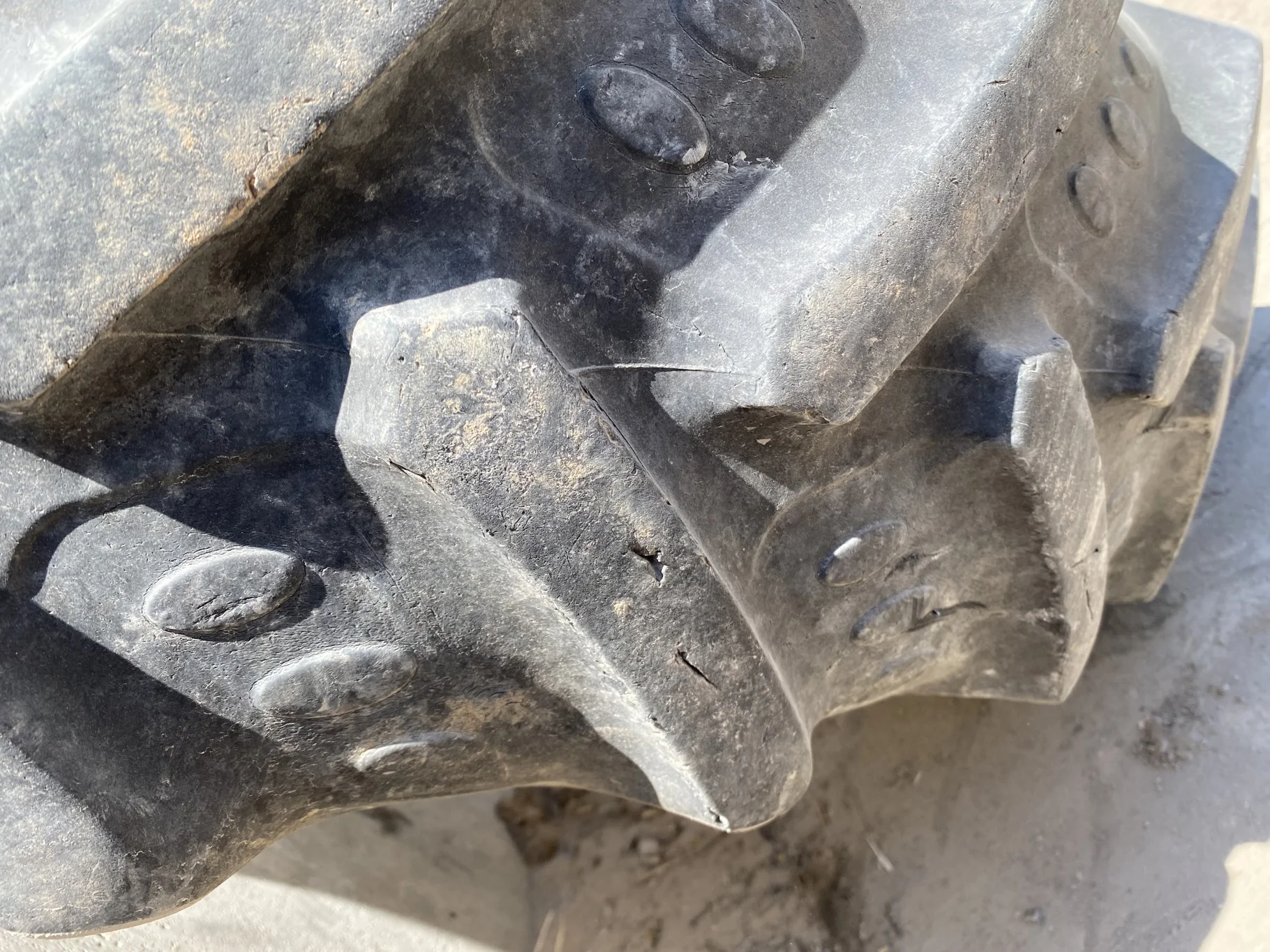 Used 45% 320/85R38 BKT Agrimax R-1-W TL (143A8) on a 10 x 38 12 Bolt Stub disc and 10 bolt center (R image 8