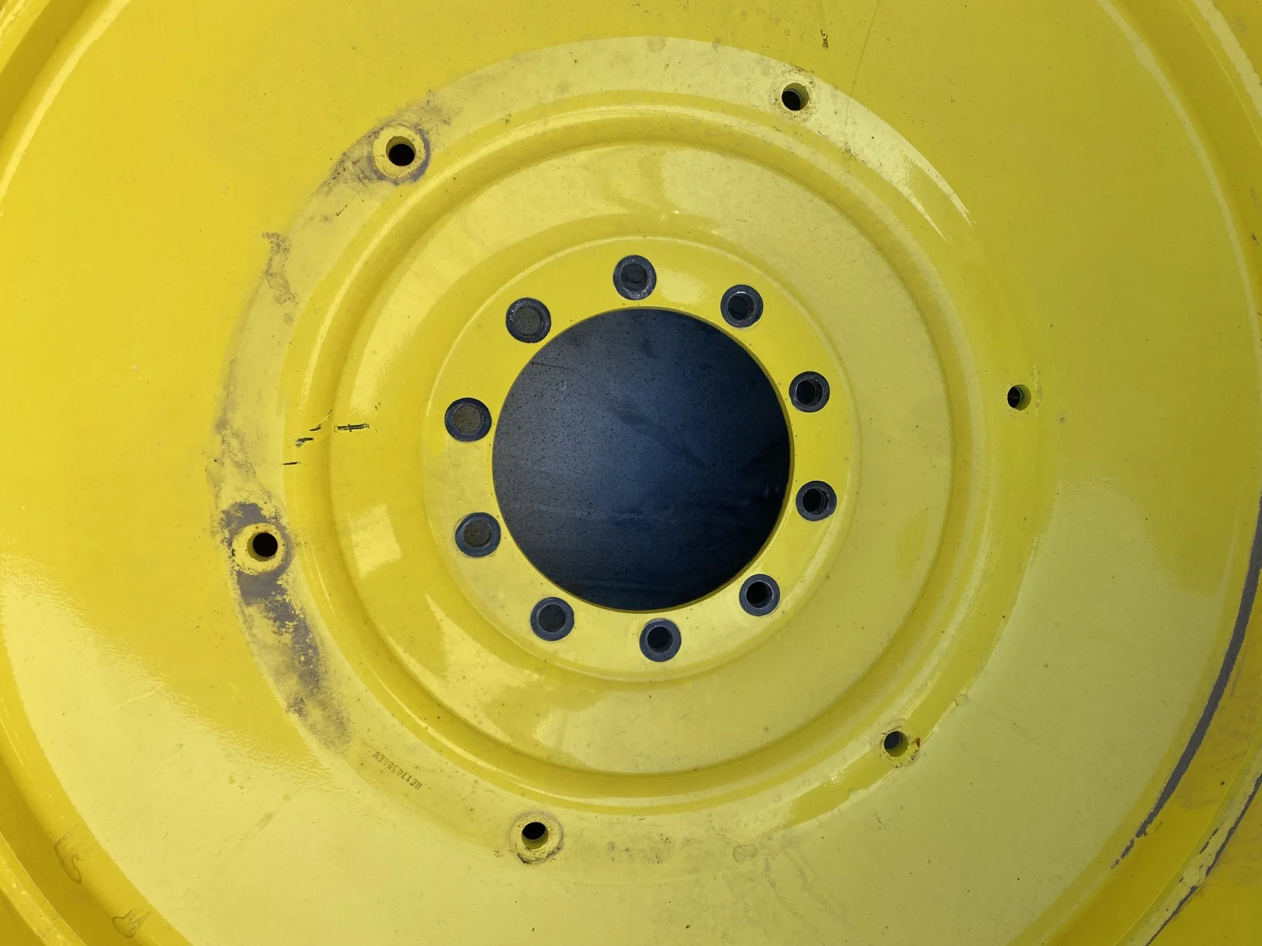 USED 99% 620/70R46 GY OPTITRAC 167D R-1W TL on 20 X 46 10-13.187-11.08 JD YELLOW DUAL WH image 4
