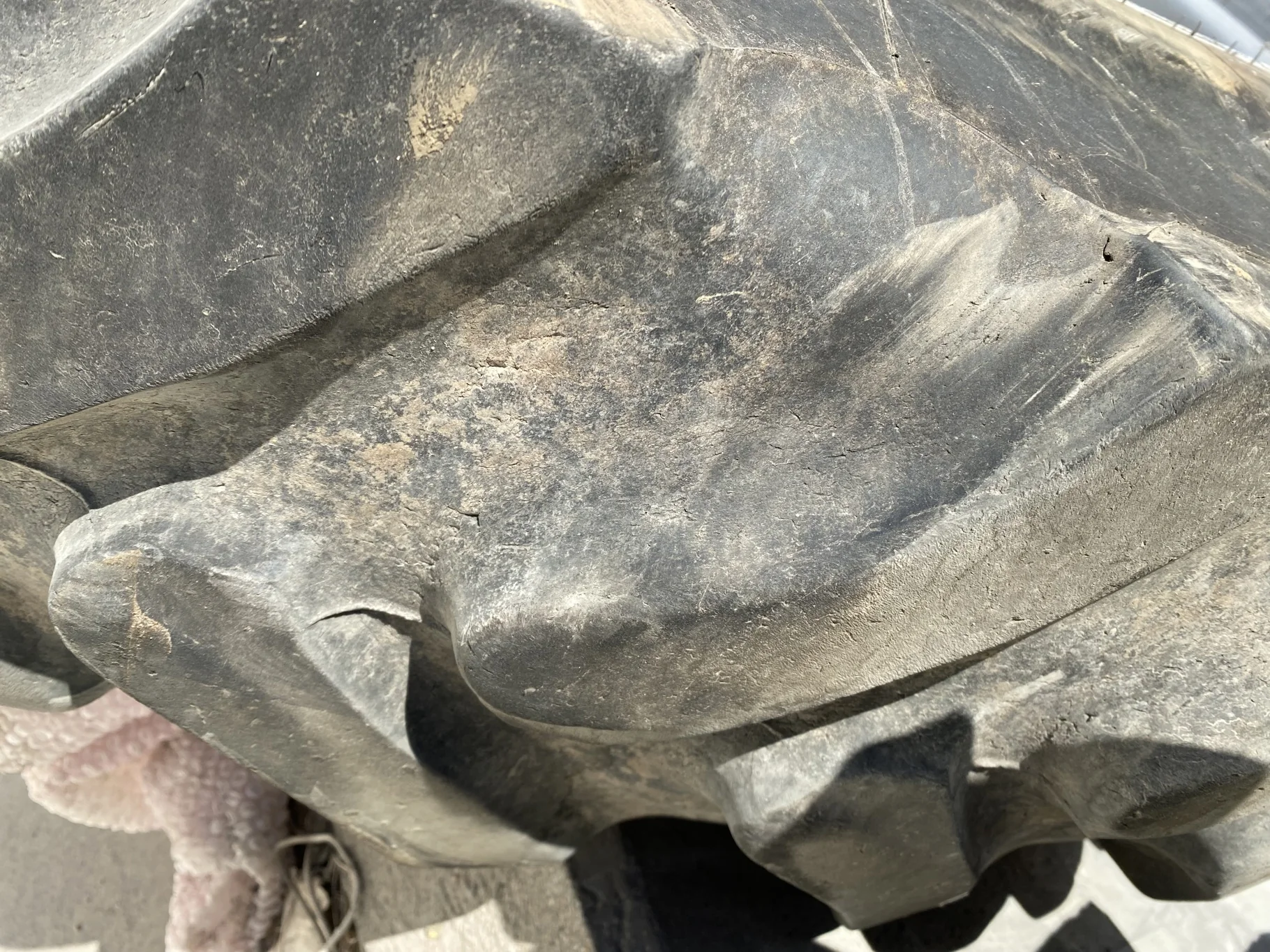 Used IF320/105R54 166A8/B Goodyear Ult Sprayer TL 55% on 10 X 54 12-30.375-28.44 Case 5500 Sprayer image 5