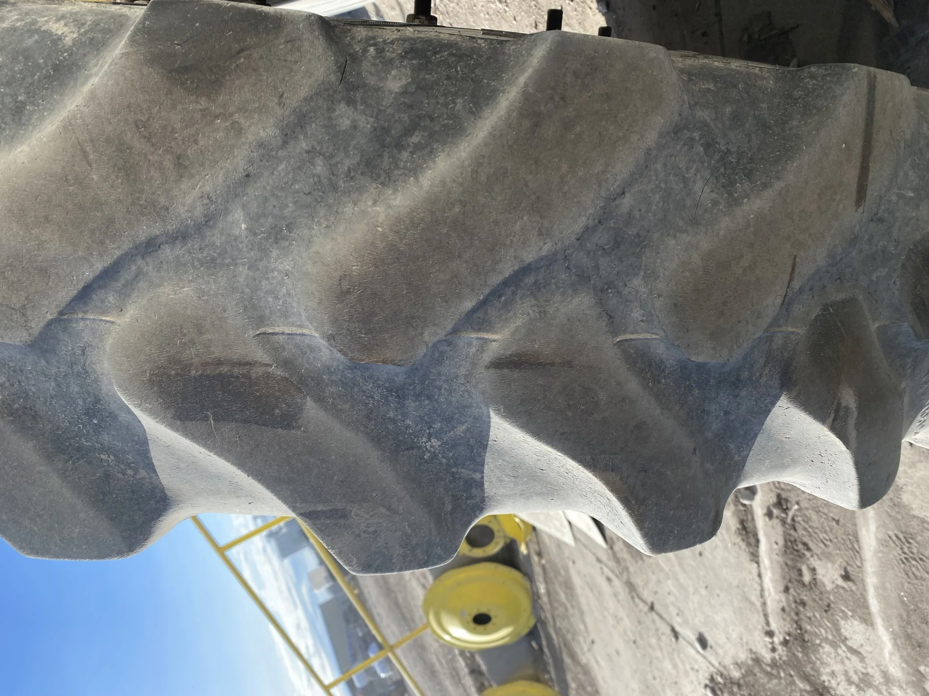 Used IF320/105R54 166A8/B Goodyear Ult Sprayer TL 55% on 10 X 54 12-30.375-28.44 Case 5500 Sprayer image 6