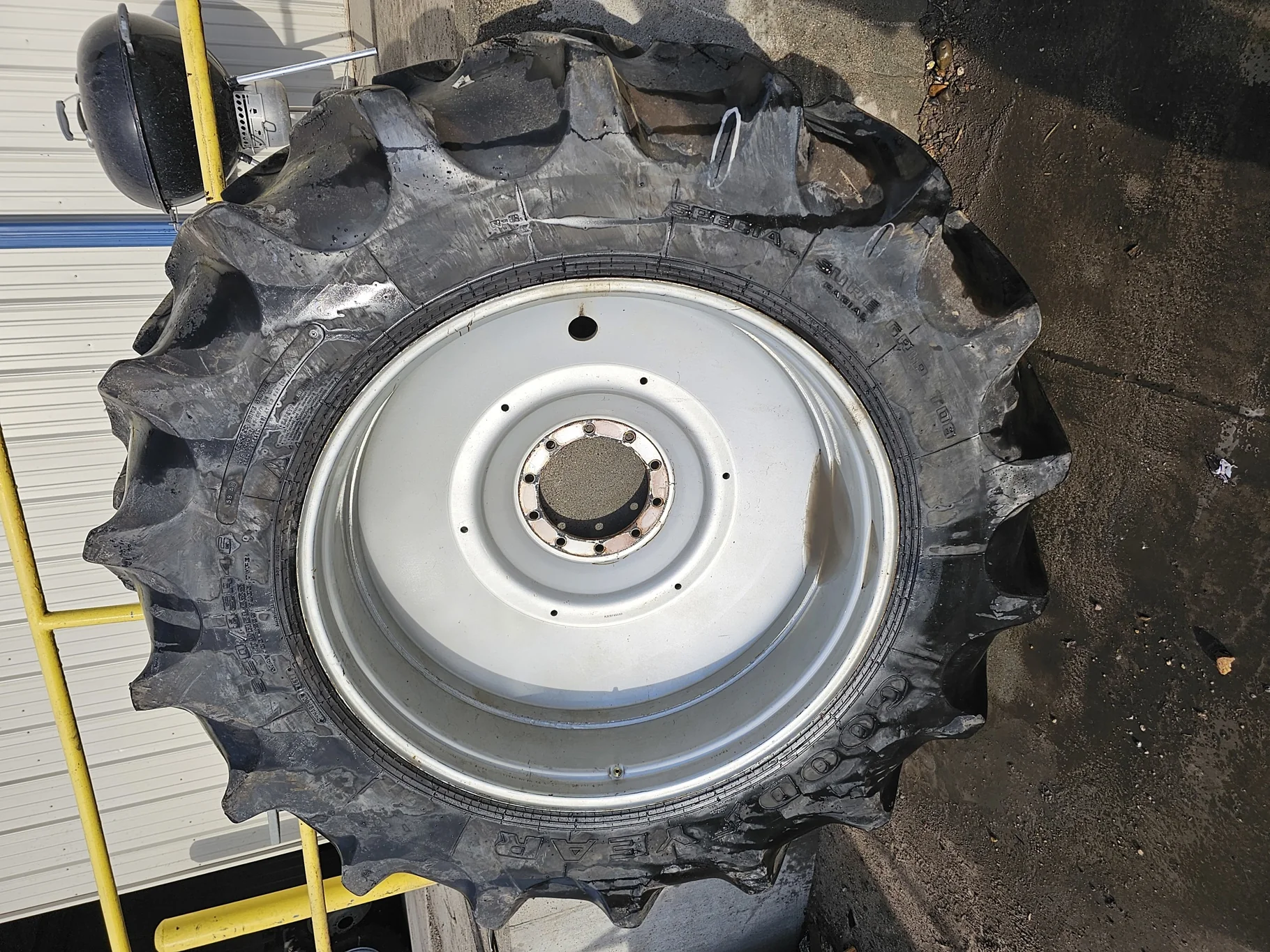Used 520/85R46 158A8 Goodyear Special Sure Grip TD8 Radial R-2 TL 45% On 16 x 46 10B Dual Wheel
