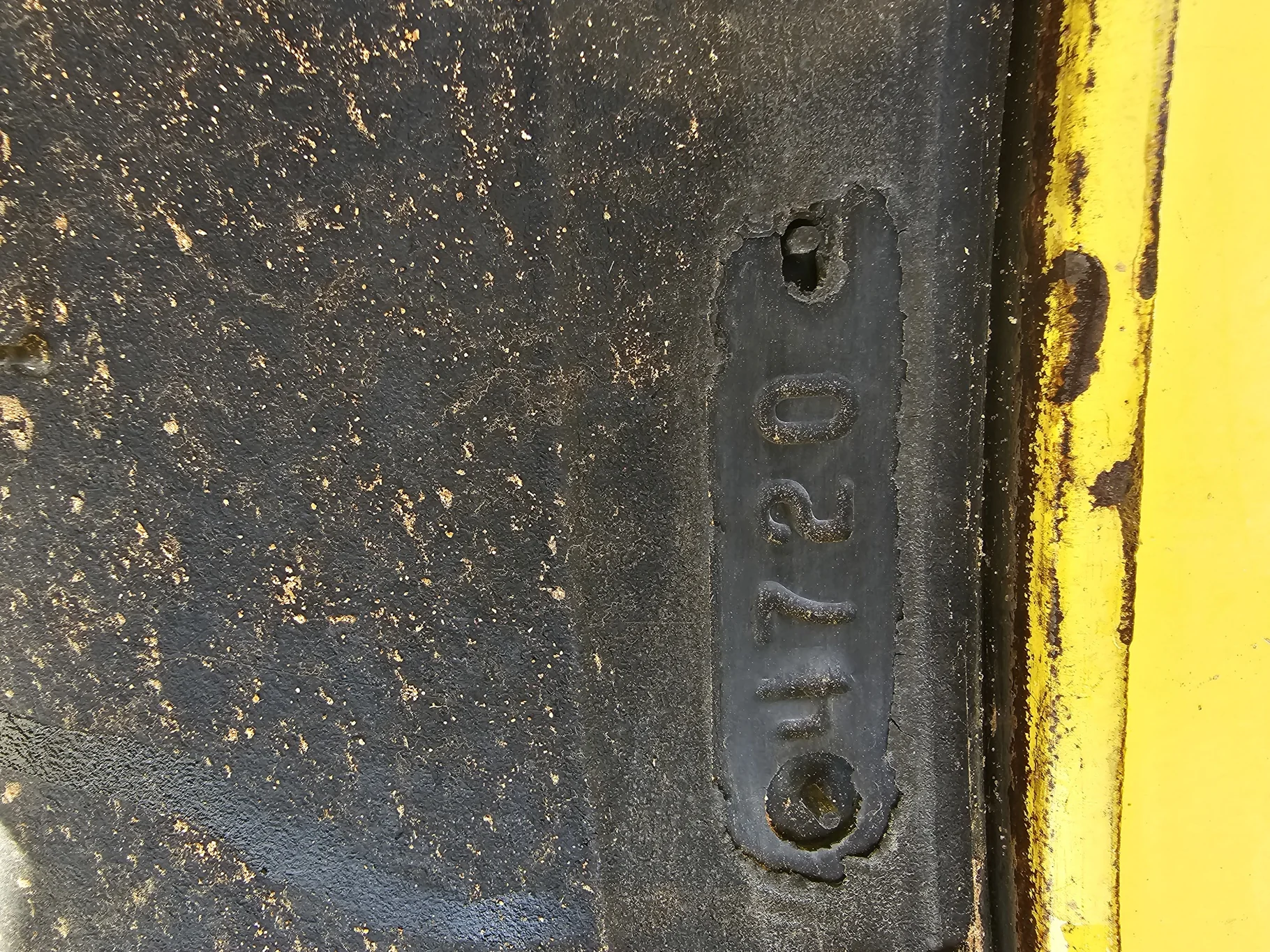 Used 55% VF600/70R30 Firestone Radial All Traction Deep Tread D2 R-1W (165D) TL on a 20 x 30 John image 5