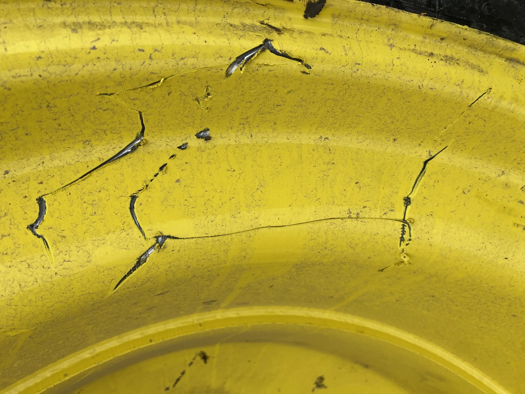 Used 85% 580/85R42 Firestone Radial Deep Tread 23 R-1W (166B) TL on a 18 x 42 JD Yellow 20 B Inside image 5
