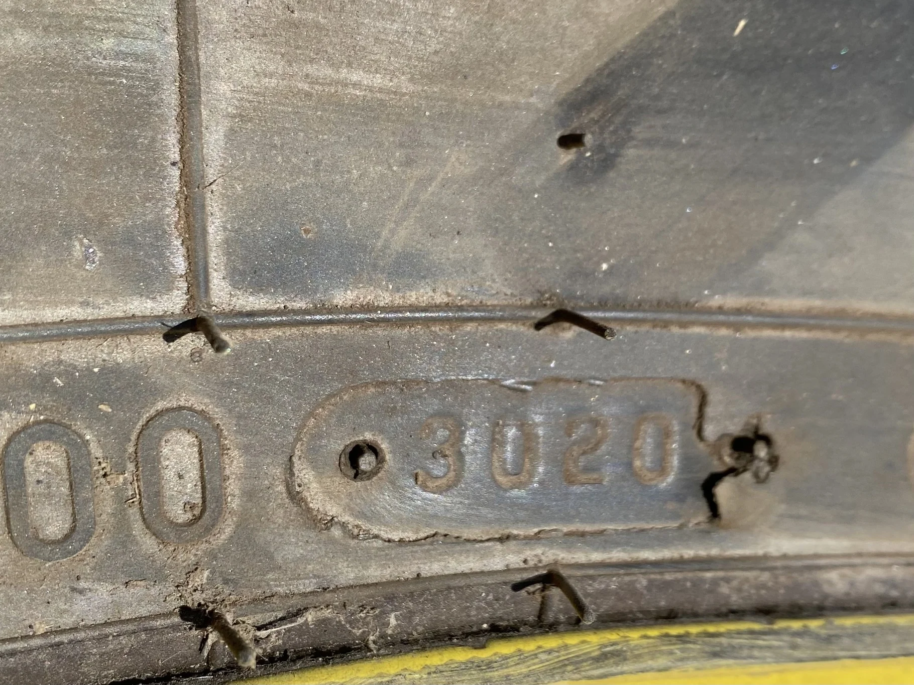 Used 70% 580/85R42 Firestone Radial Deep Tread 23 R-1W (166B )TL on a 18 x 42 JD Yellow 10 Bolt image 7