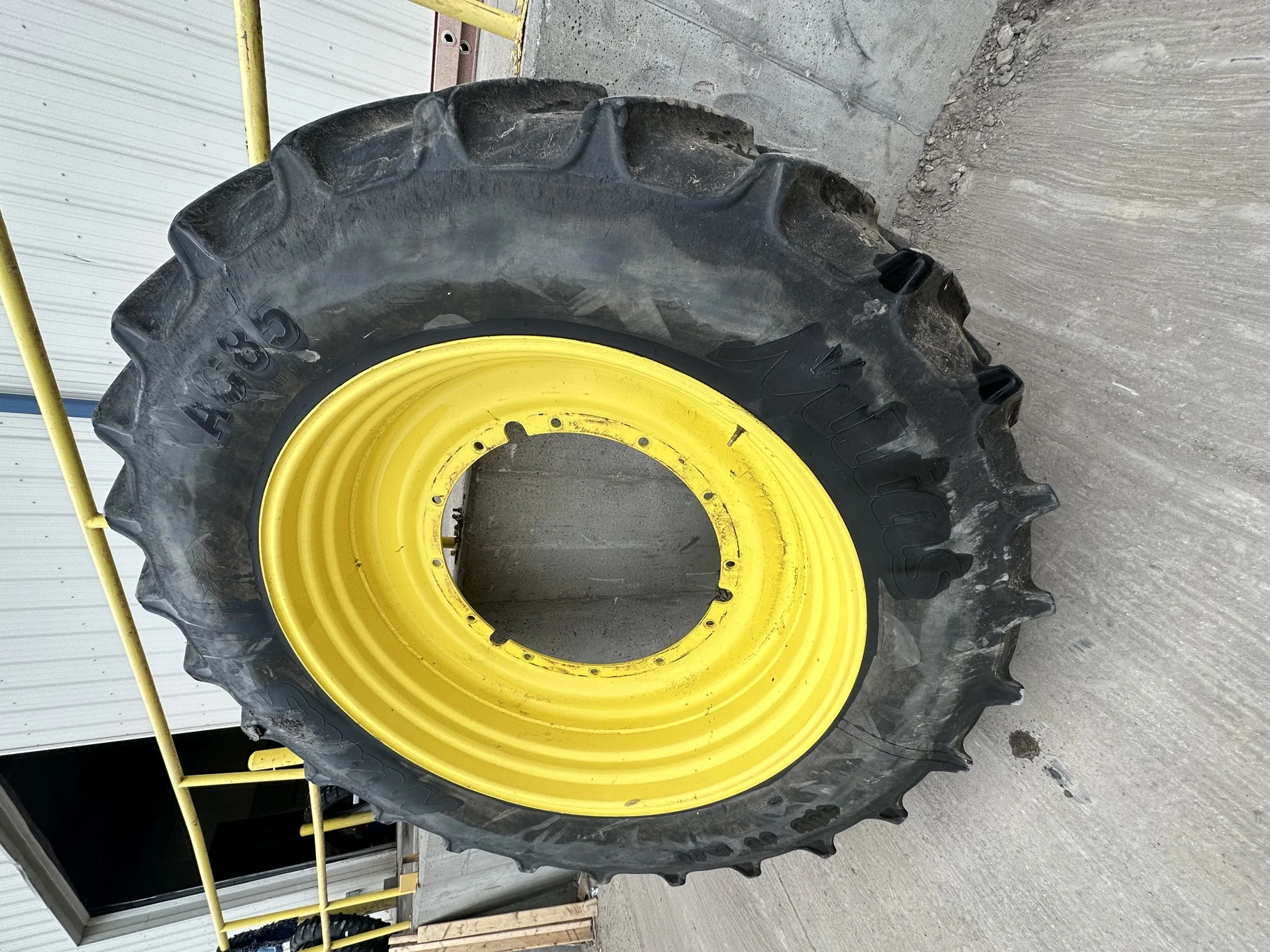 Used 480/80R50 159B Mitas AC85 TL 65% On 15 x 50 JD Yellow Stub Disc Wheel