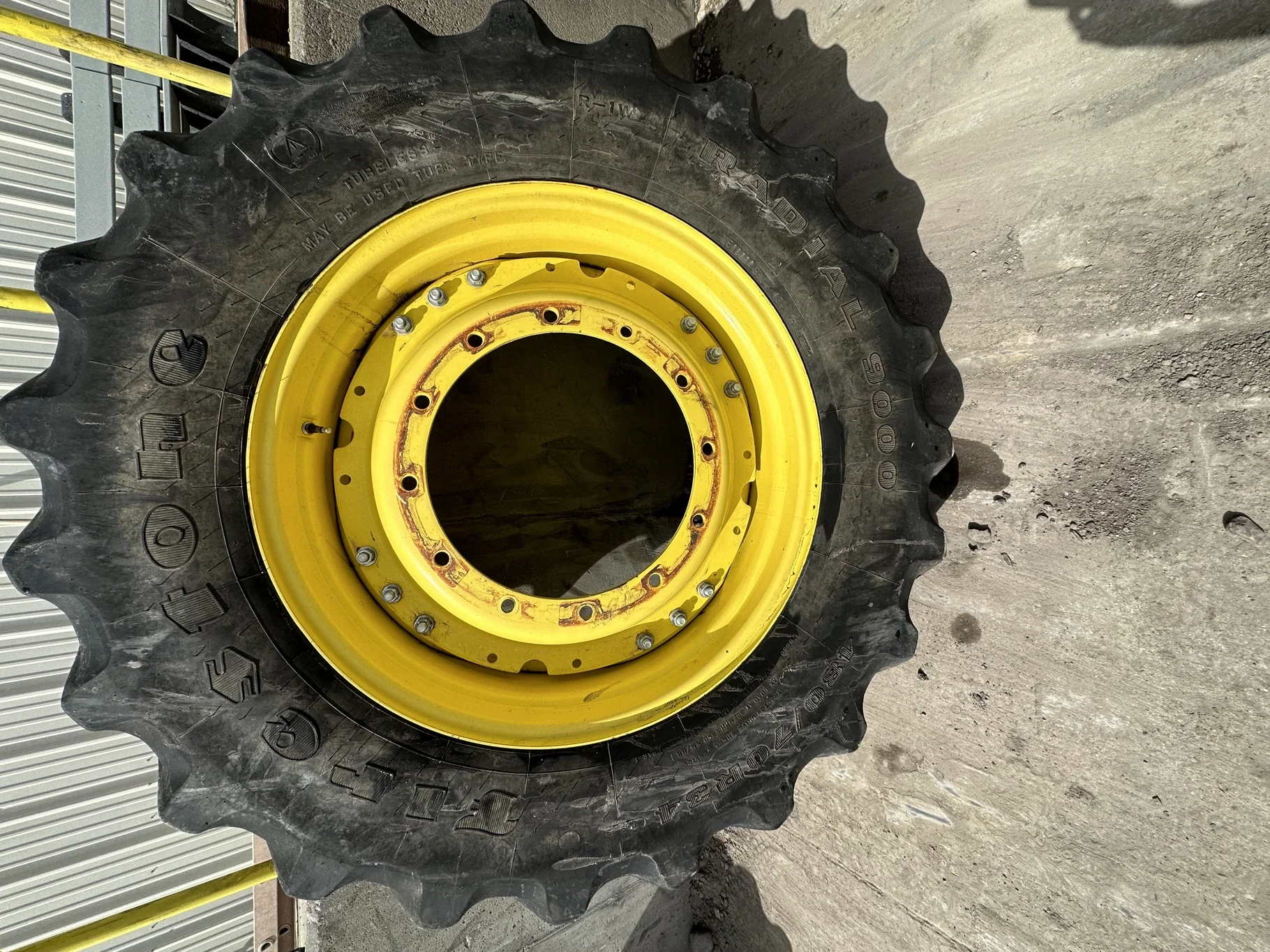 Used 480/70R34 155B Firestone Radial 9000 R-1W TL 60% On 15 x 34 3 Bolt Yellow Waffle Wheel w/ Disc image 2