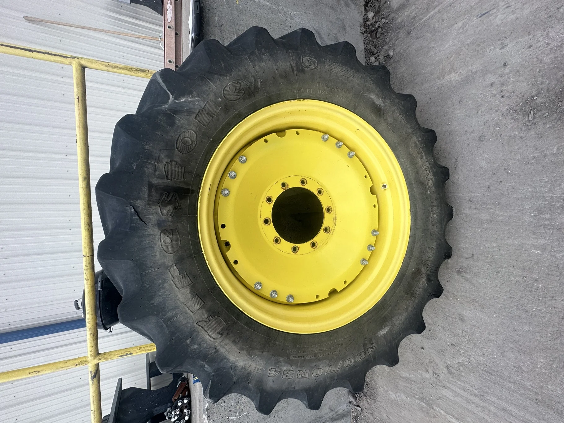 Used 480/70R34 Firestone Radial 9000 58% On 15 x 34 JD 3 Bolt Yellow Waffle Wheel w/ 10B HD Disc image 2