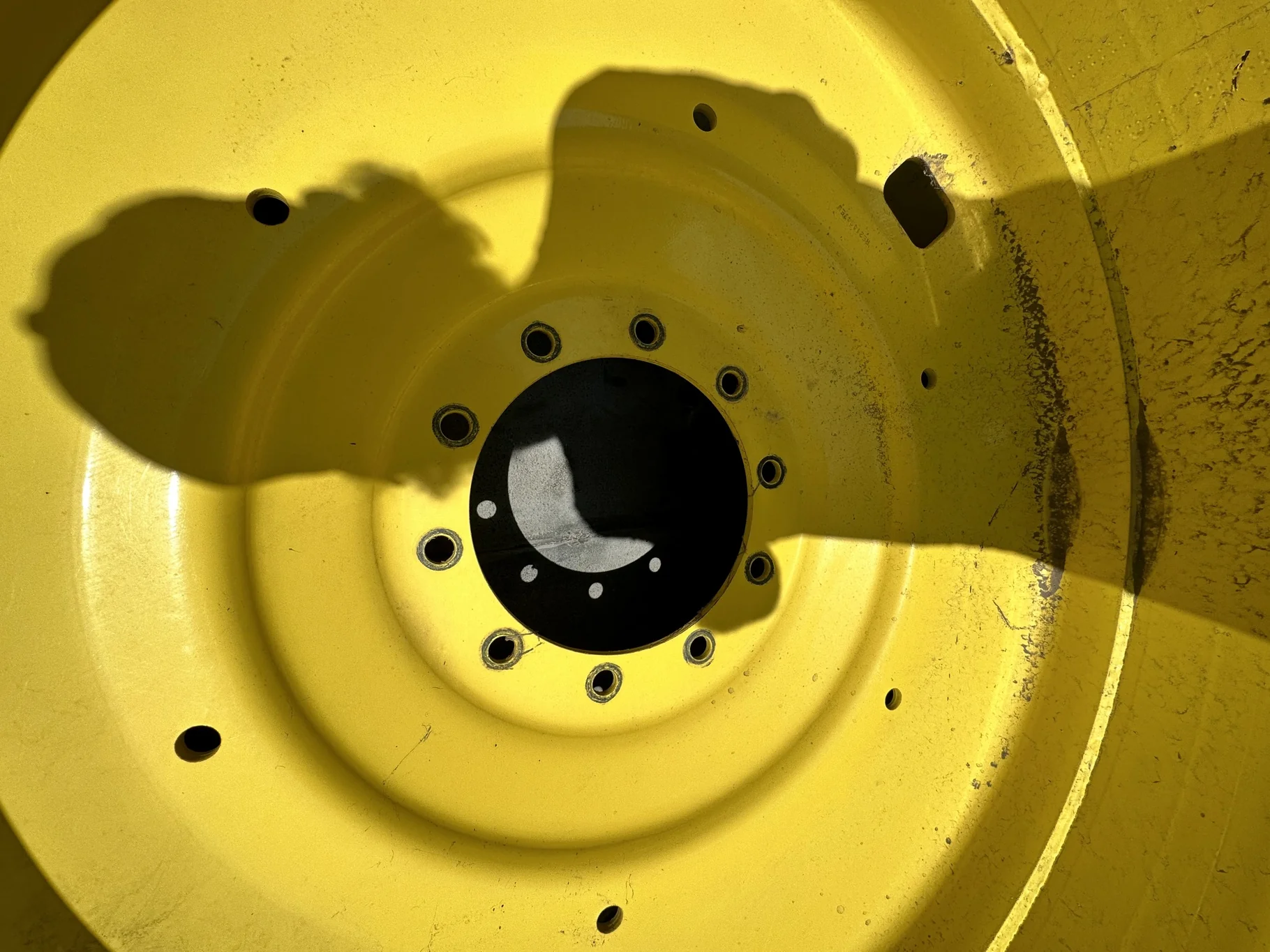 Used 480/80R38 149A8/B Goodyear Ultra Torque Radial R-1 TL 75% On 16 x 38 JD Yellow 10 Bolt image 3