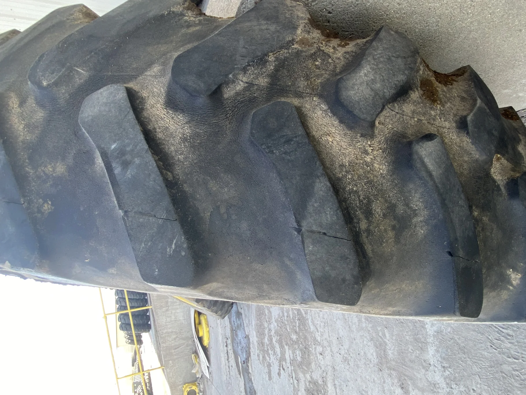 Used 40% 480/80R46 Firestone Radial All Traction 23 R-1 (158B) TL on a 16 x 46 JD Yellow 12 B image 6