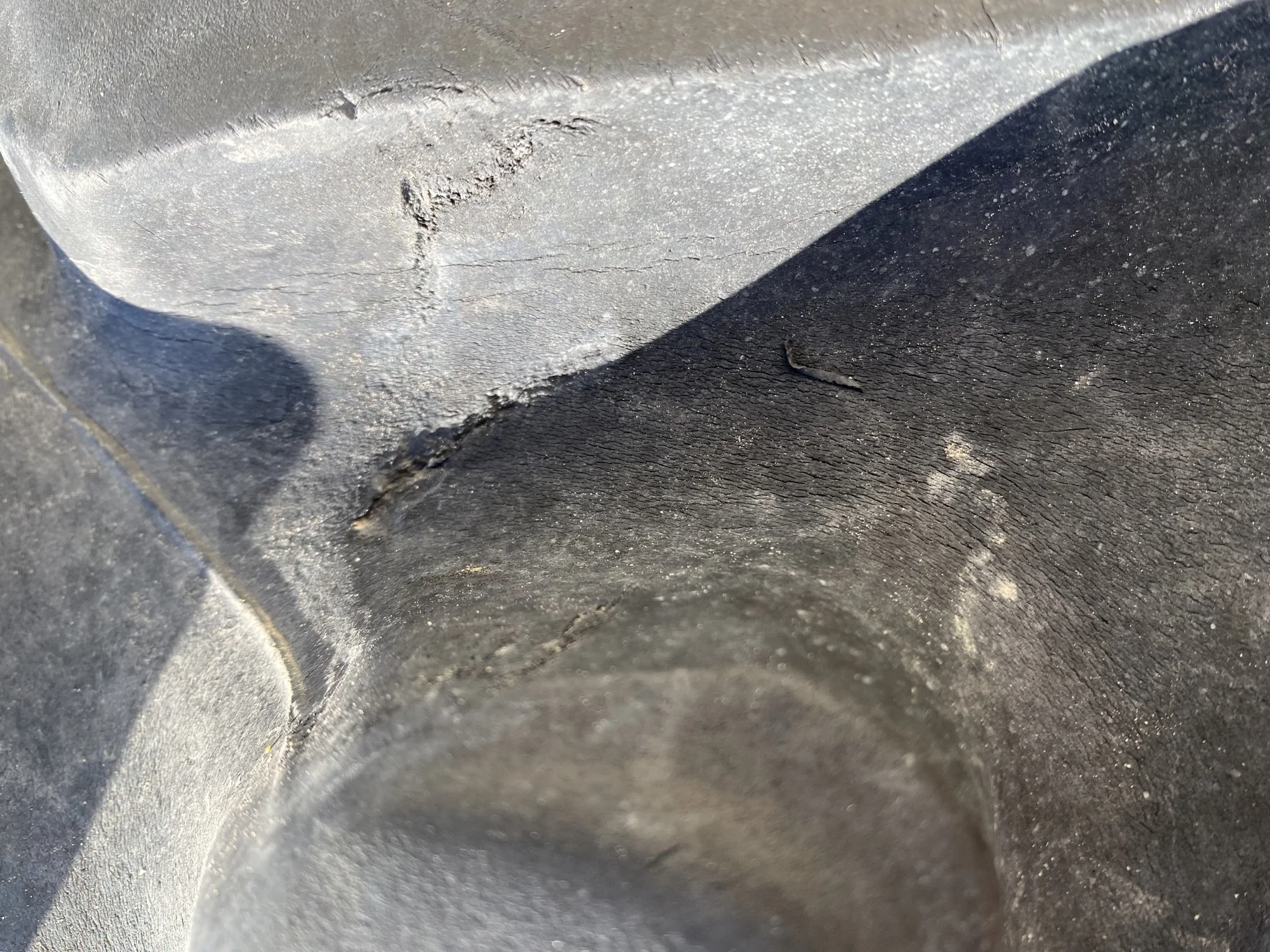 Used 65% 380/80R38 Firestone Radial All Traction Deep Tread (142A8) R-1W TL on a 12 x 38 JD Ye image 9