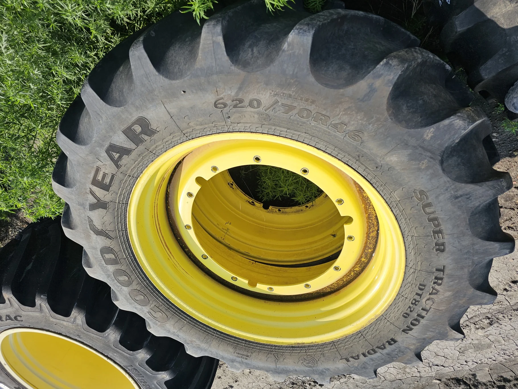 Used 96% 620/70R46 Goodyear Optitrac (167D) R-1W TL on a 20 x 46 JD 12 Bolt Sprayer Stub Disc (12-3 image 2