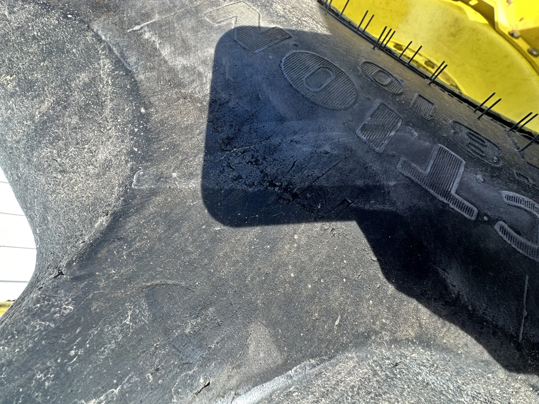Used 480/70R34 155D Goodyear Optitrac TL R-1W 50-55% on 15 X 34 24-29.25-9.375 BS Waffle Center image 9