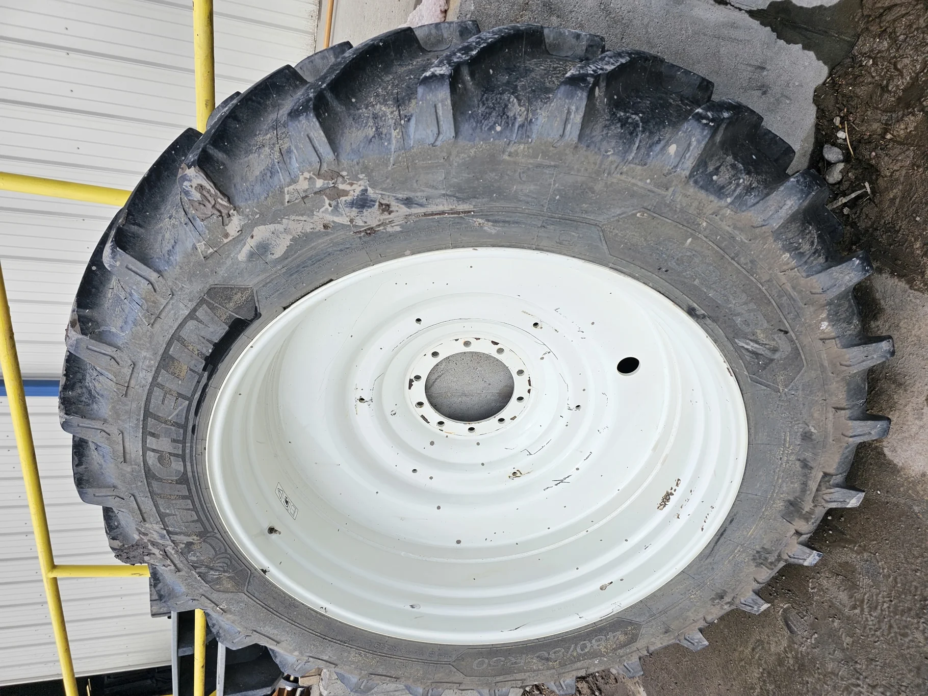 Used 480/80R50 159A8/159B Michelin Agribib II TL R-1W 85-90% on 15 X 50 10-6.75 Dual Formed Plate