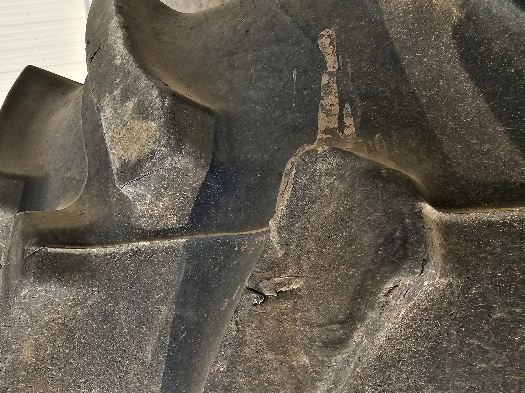 Used 75% 480/80R50 Firestone Radial Deep Tread 23 R-1W (159B) TL on a 15 x 50 JD Yellow 12 Bo image 4