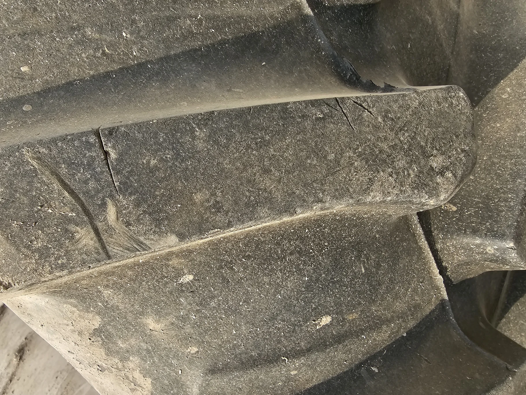 Used 75% 480/80R50 Firestone Radial Deep Tread 23 R-1W (159B) TL on a 15 x 50 JD Yellow 12 Bo image 5