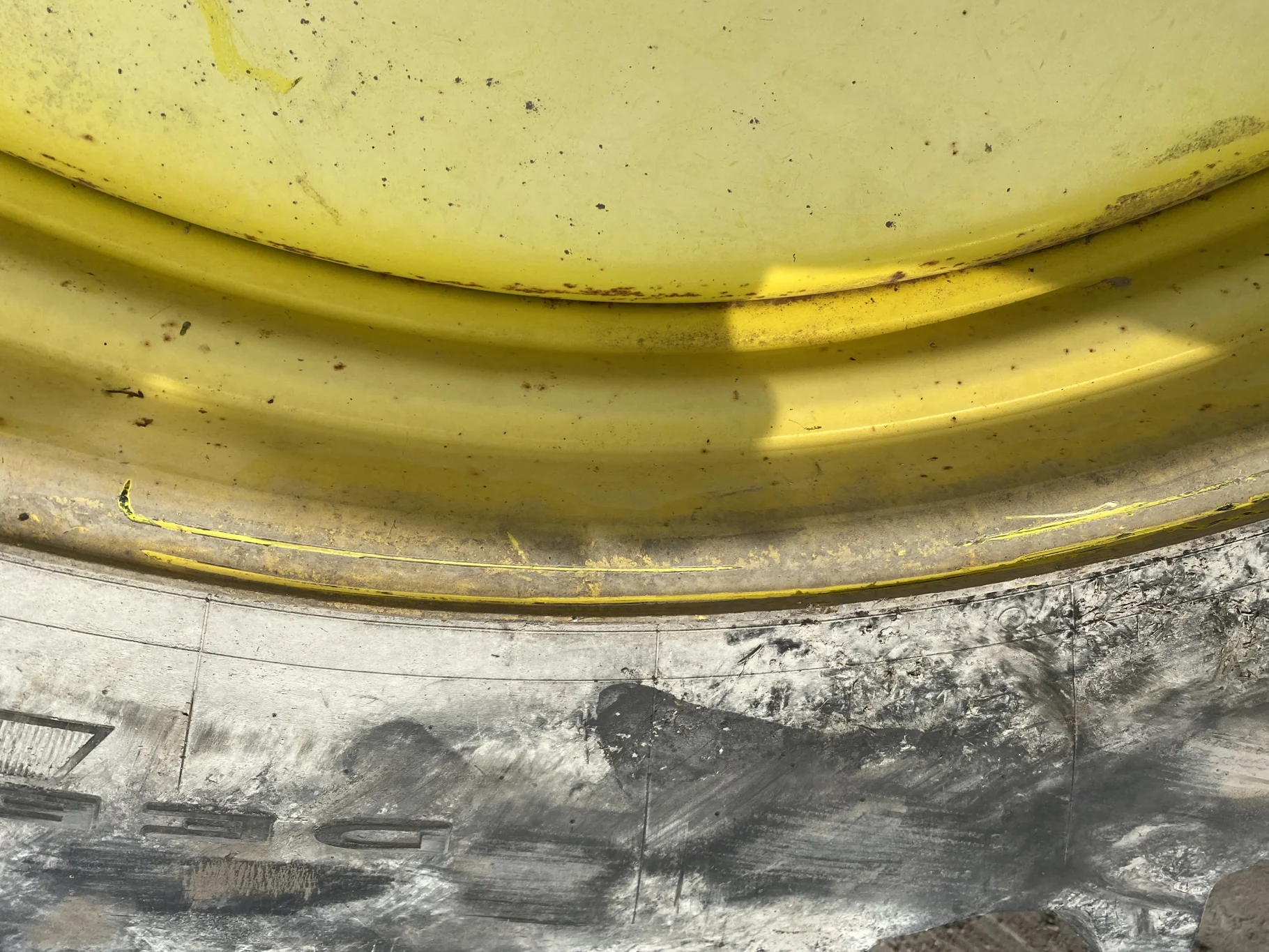 Used 80% 480/80R50 Firestone Radial Deep Tread 23 R-1W (159B) TL on a 15 x 50 JD Yellow 10 Bo image 6