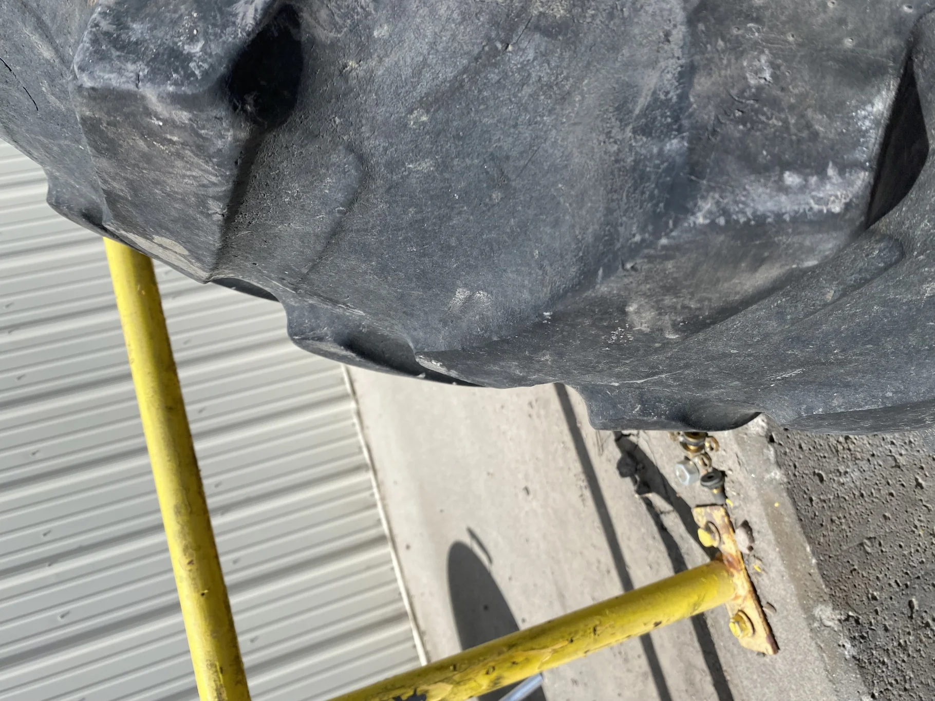 Used 45% 480/80R50 Firestone Radial Deep Tread 23 R-1W (159B) TL on 15 x 50 John Deere Yellow 10 Bo image 4
