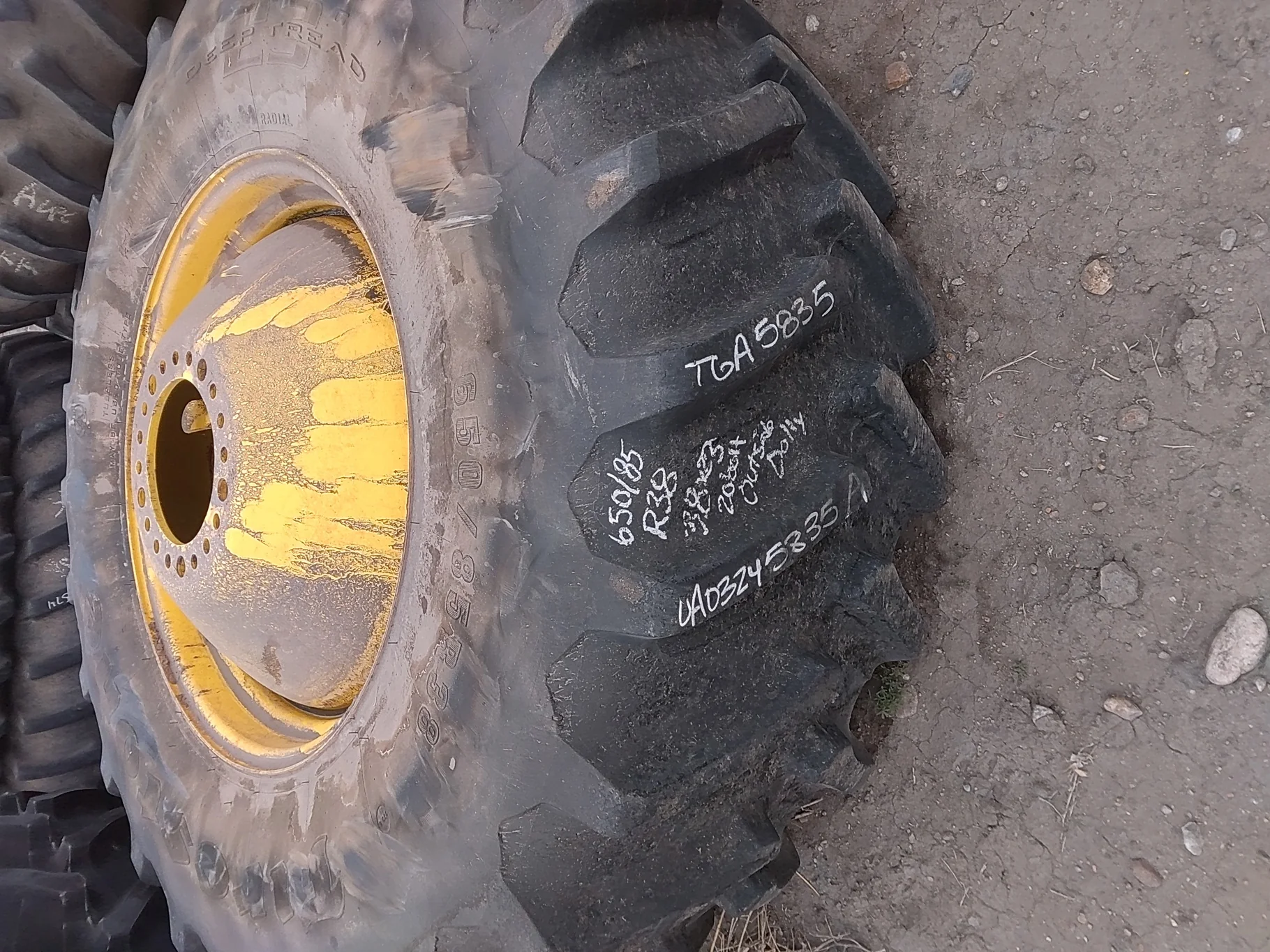 Used 85% 650/85R38 Firestone Radial Deep Tread 23 R-1W 173B TL on 23 X 38 JD Yellow 20B Outside image 12