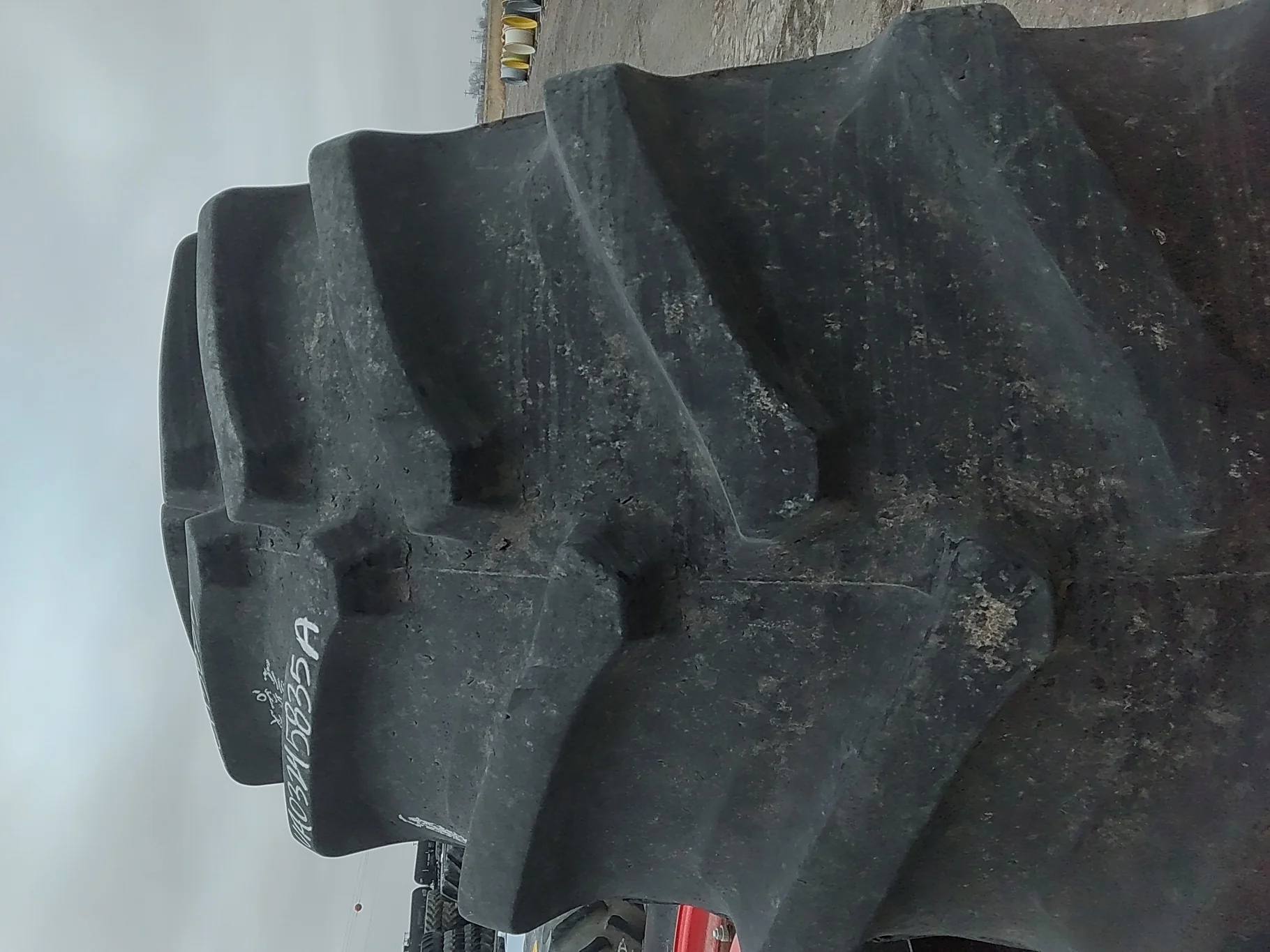 Used 85% 650/85R38 Firestone Radial Deep Tread 23 R-1W 173B TL on 23 X 38 JD Yellow 20B Outside image 3