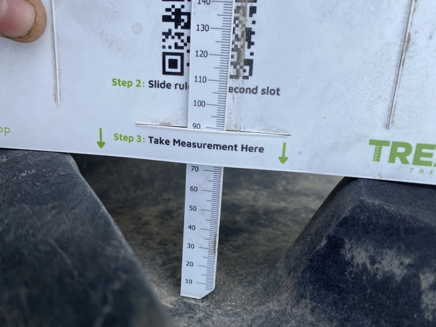 Used 98% 650/85R38 Goodyear Optitrac DT824 R-1W (173A8/173B) TL (tear in bead, slight road wear - go image 4