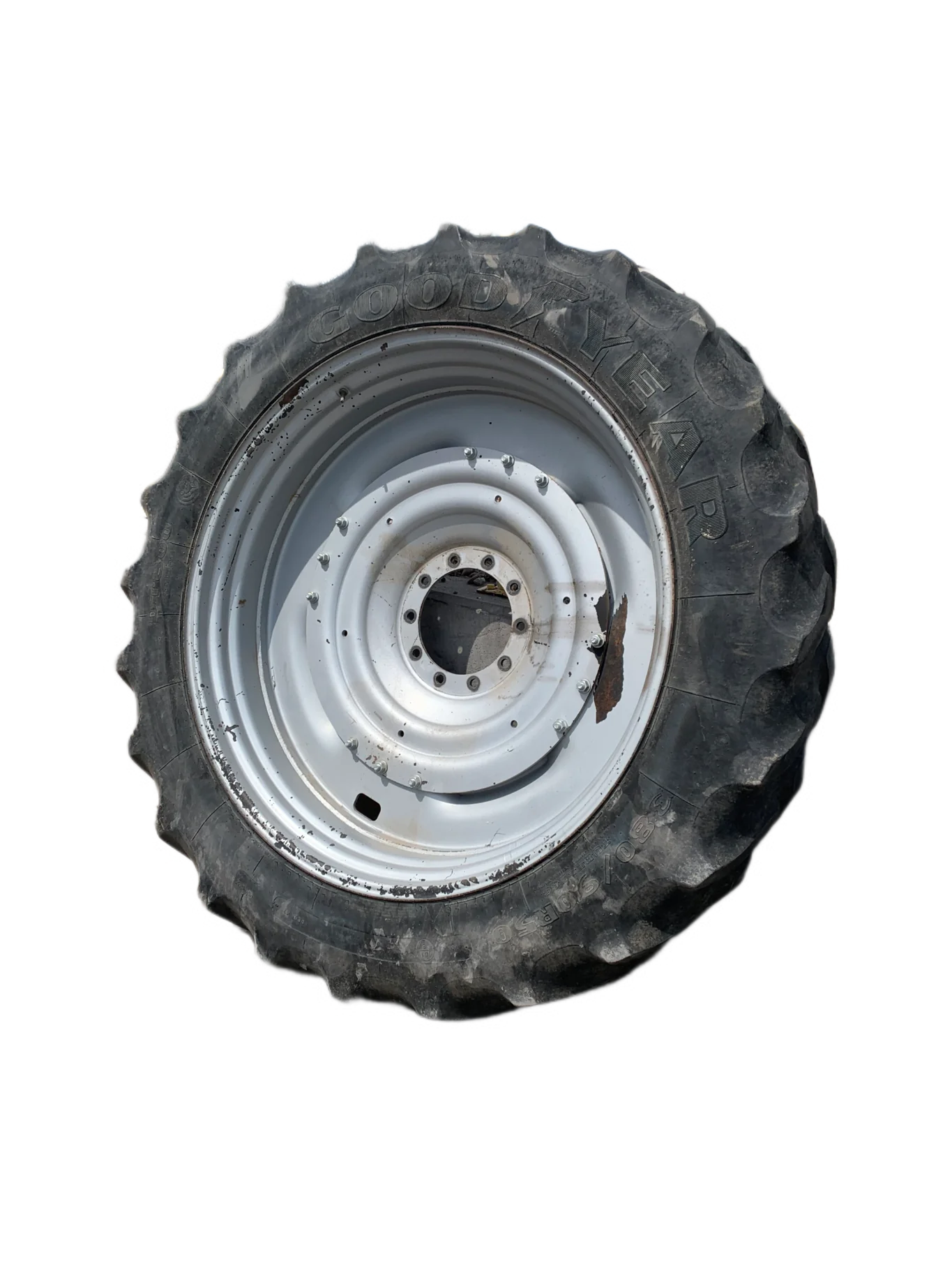 Used 25% 380/90R50 Goodyear Super Traction Radial R-1W (151D) TL on a 12 x 50 Case Silver 10 Bolt W