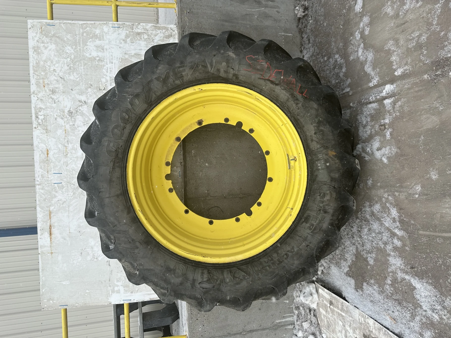 Used 55% 620/70R46 Goodyear Super Traction DT820 R-1W (167B) TL on 20 x 46 12-32.047 JD Yellow Spray image 2