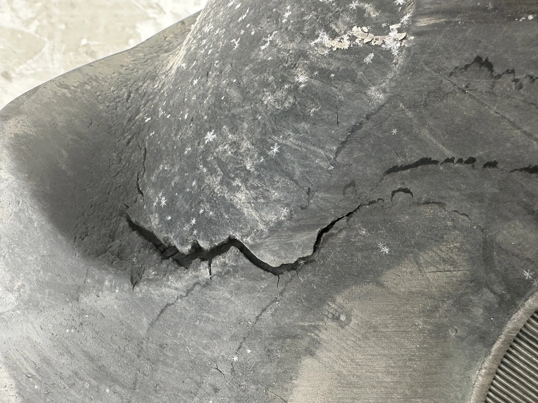 Used 55% 620/70R46 Goodyear Super Traction DT820 R-1W (167B) TL on 20 x 46 12-32.047 JD Yellow Spray image 8