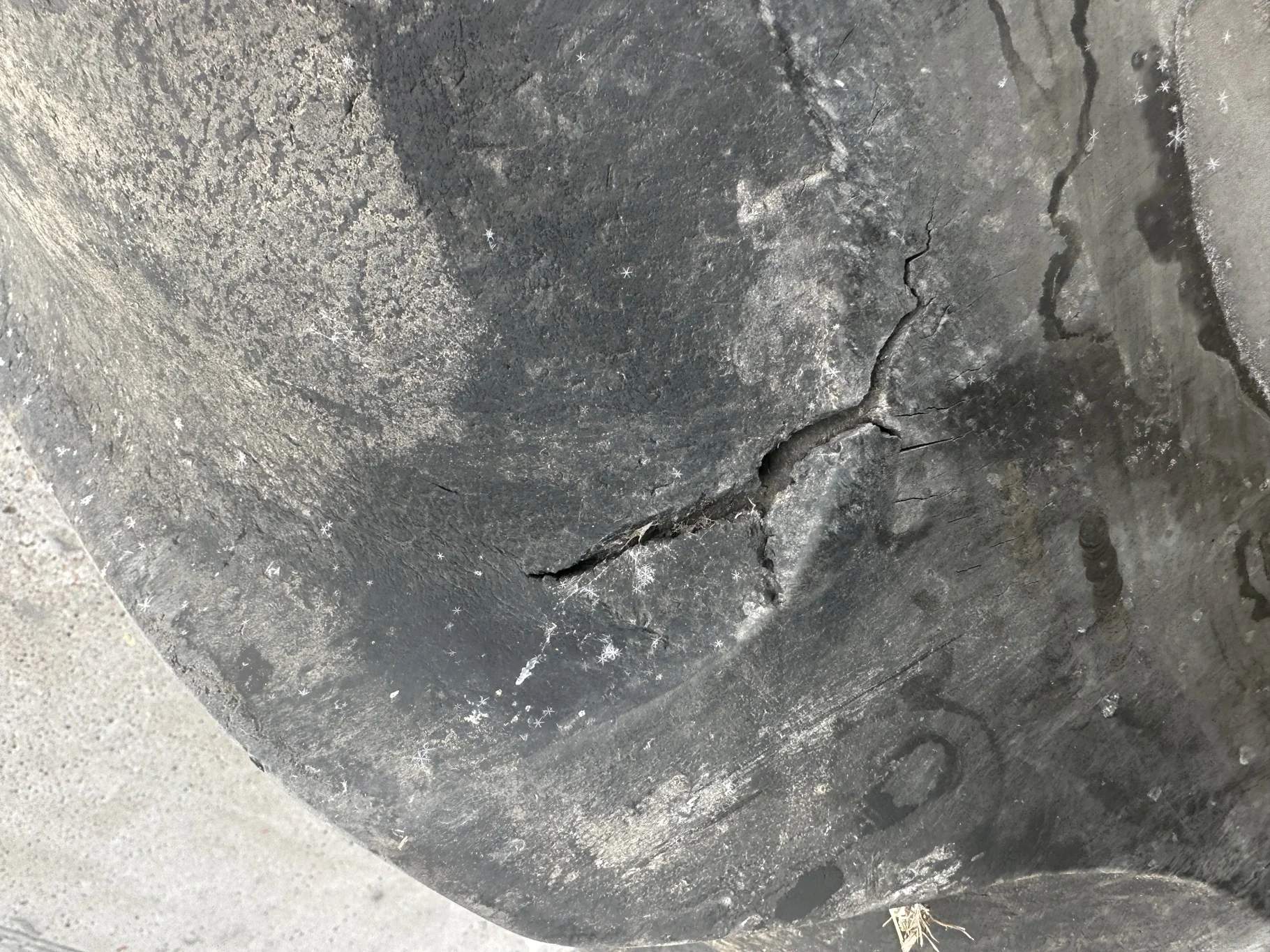 Used 55% 620/70R46 Goodyear Super Traction DT820 R-1W (167B) TL on 20 x 46 12-32.047 JD Yellow Spray image 9