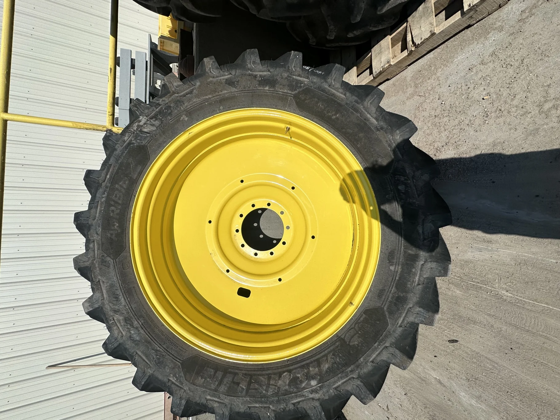 USED 85% 480/80R46 Michelin AgriBib 2 R-1W (158A8/158B) TL on a 16 X 46 JD Yellow 10 Bolt Dual image 2