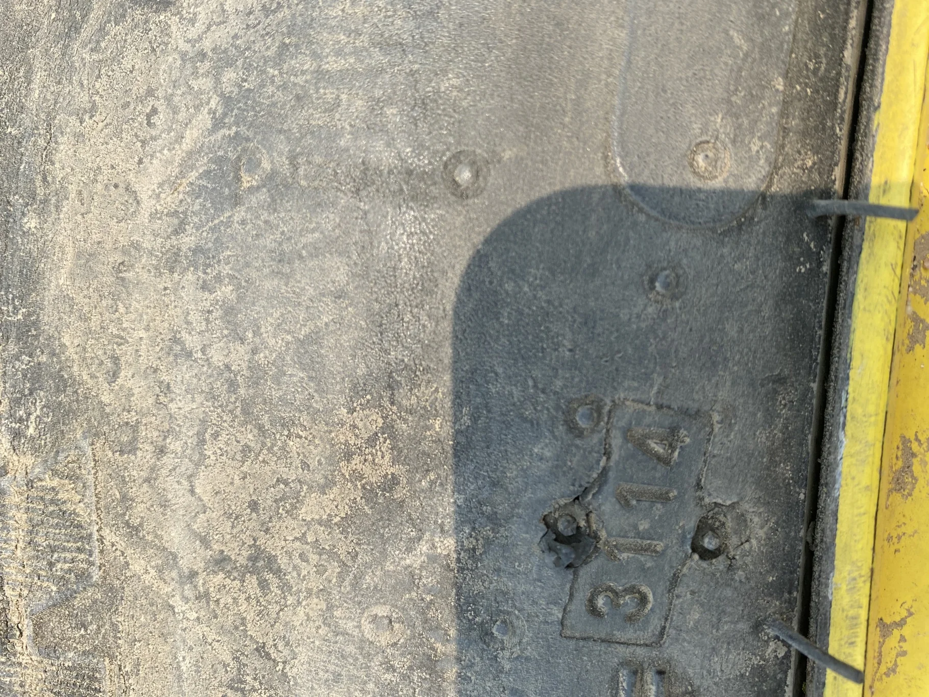 Used 40% 320/90R54 Goodyear Super Traction Radial (149A8) R-1W TL on a 10 x 54 JD Yellow Stub image 5