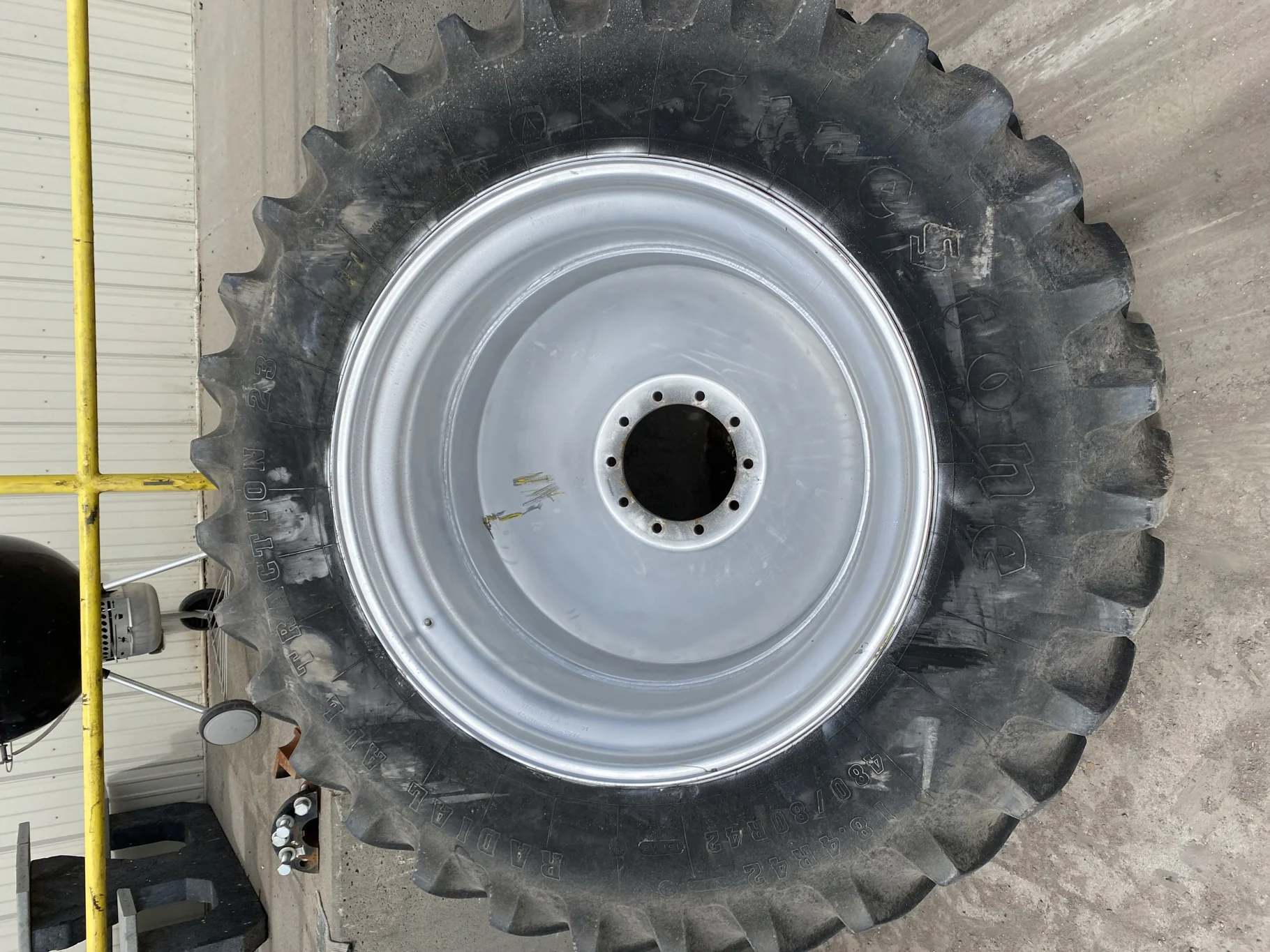 Used 480/80R42 151B Firestone Radial All Traction 23 R-1 TL 90% On 16 x 42 Case Silver Combine Wheel