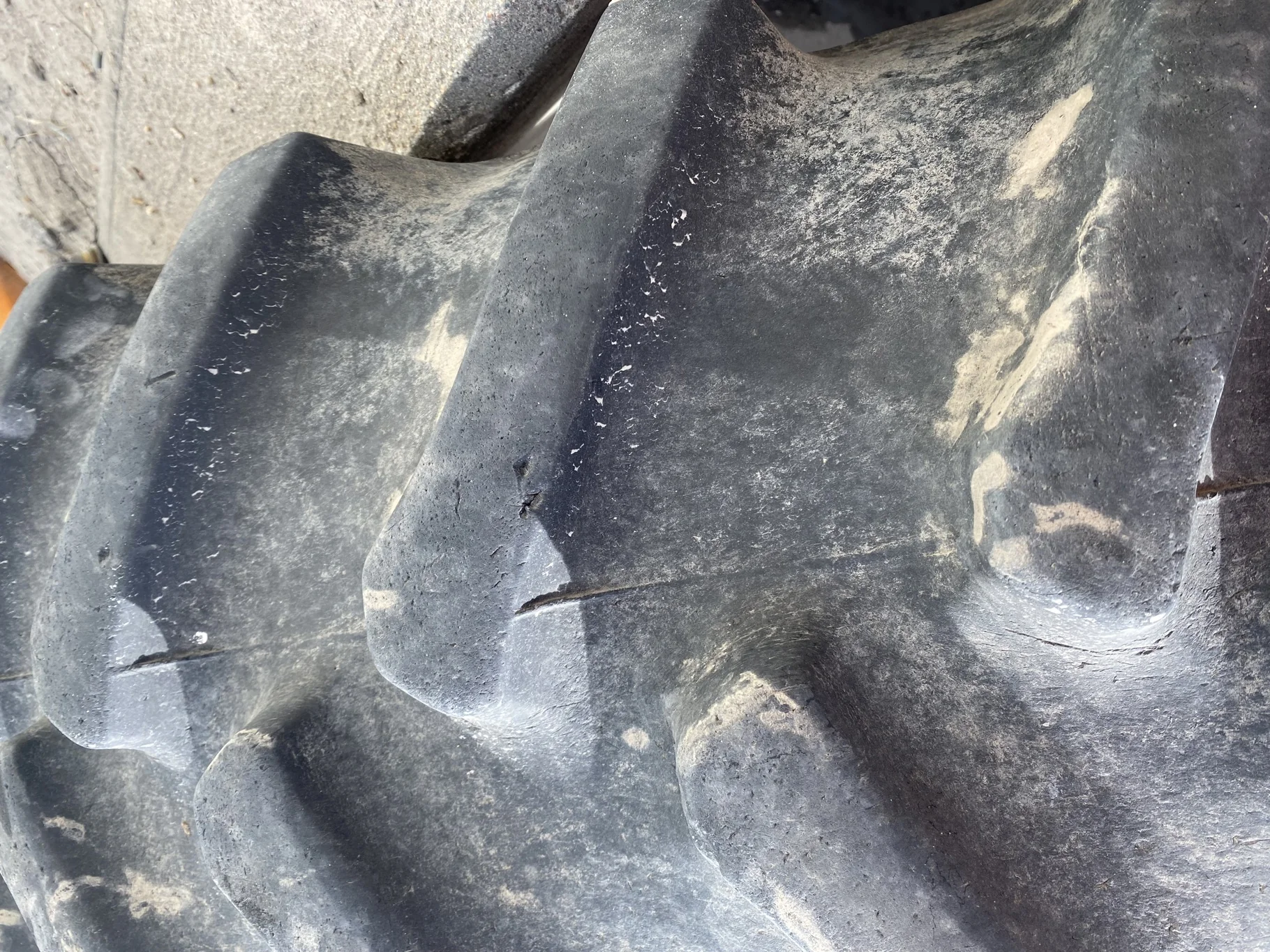 Used 98% 480/80R42 Firestone Radial All Traction 23 R-1 (151B) TL on 16 x 42 Case Silver Outside DD image 7