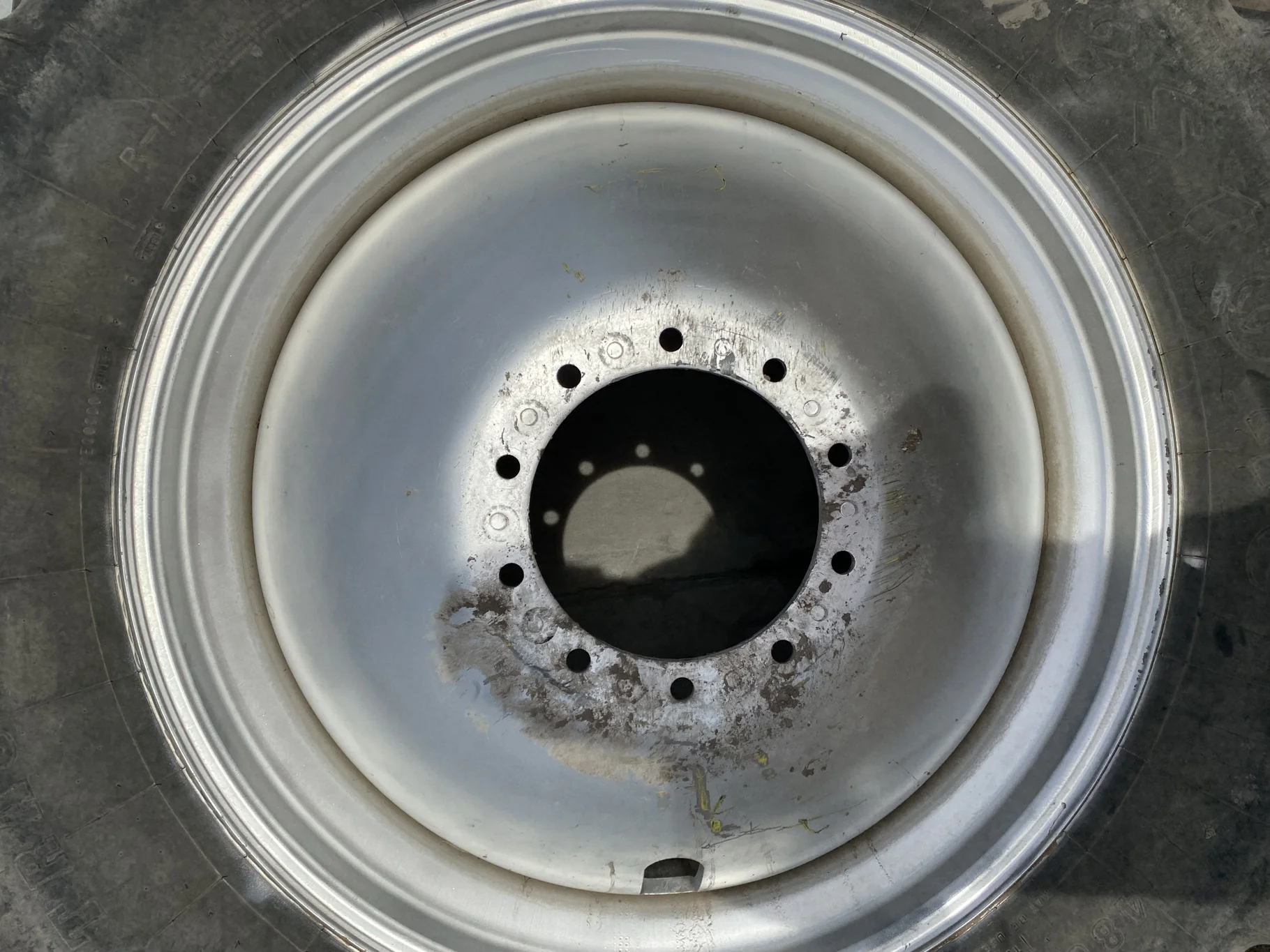 Used 98% 480/80R42 Firestone Radial All Traction 23 R-1 (151B) TL on 16 x 42 Case Silver Outside DD image 8